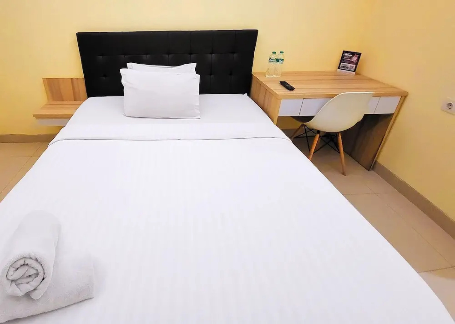 Ruang Nyaman at Regentown near ICE BSD