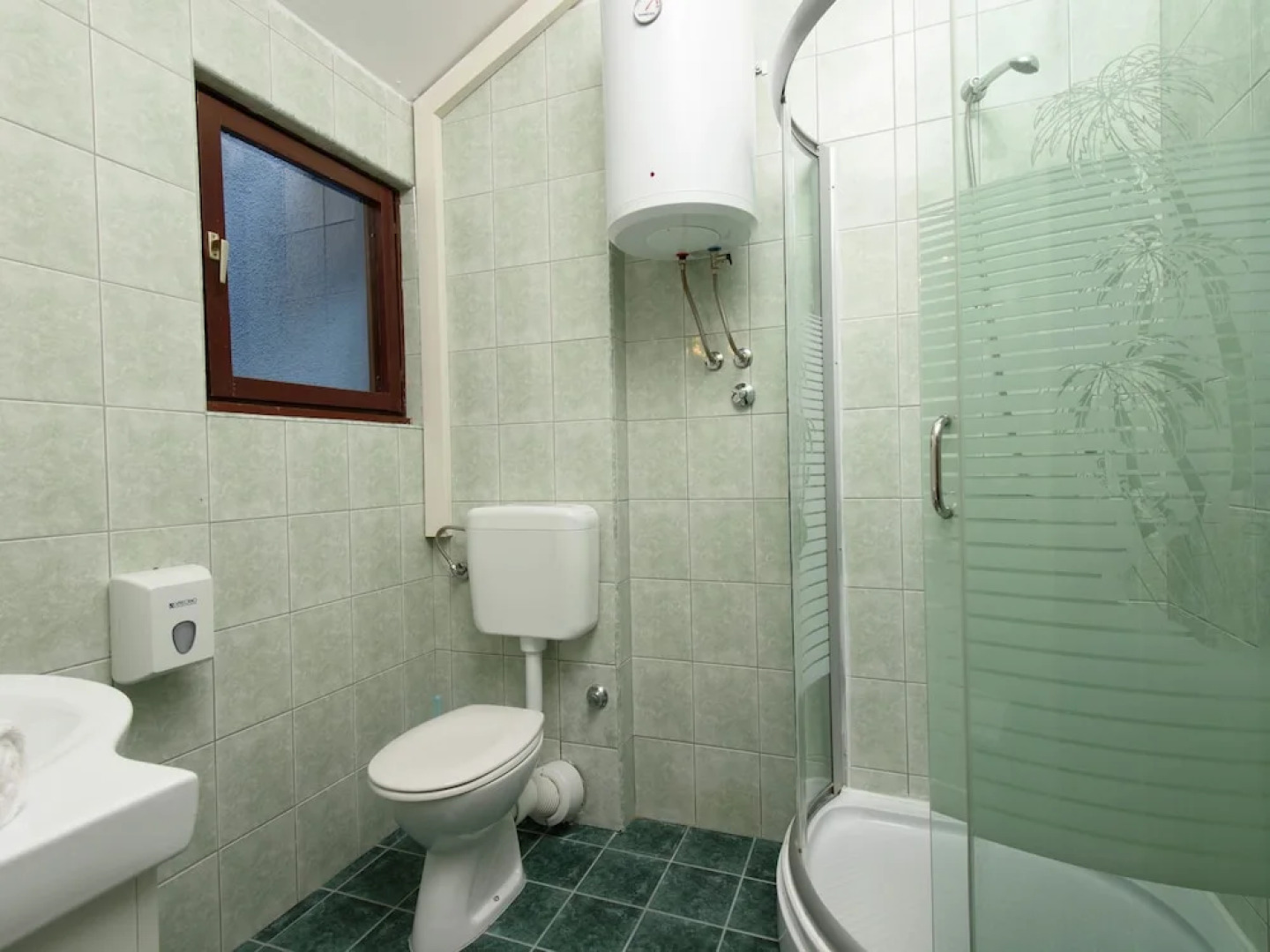 Apartment With Wifi, at 4 km. From City of Trogir