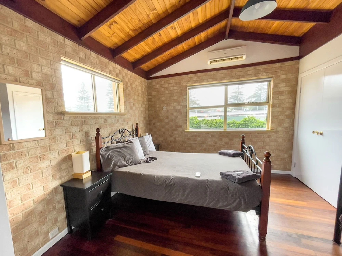 Esperance Foreshore Apartments