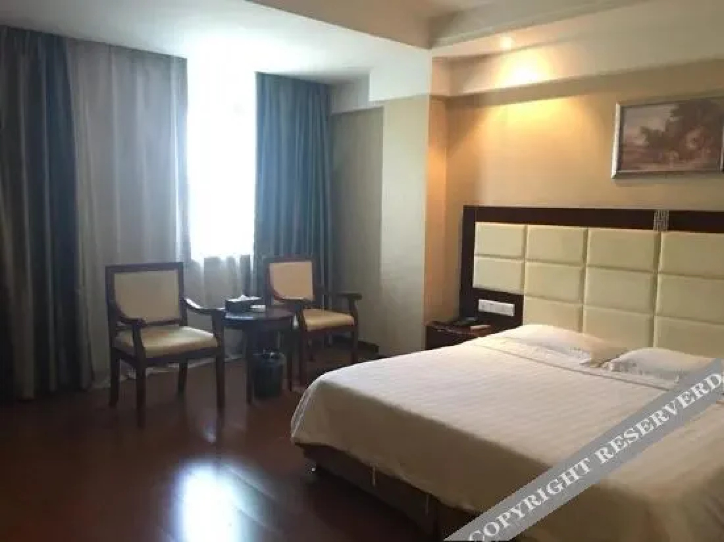 Qianjiang Marriott Holiday Hotel