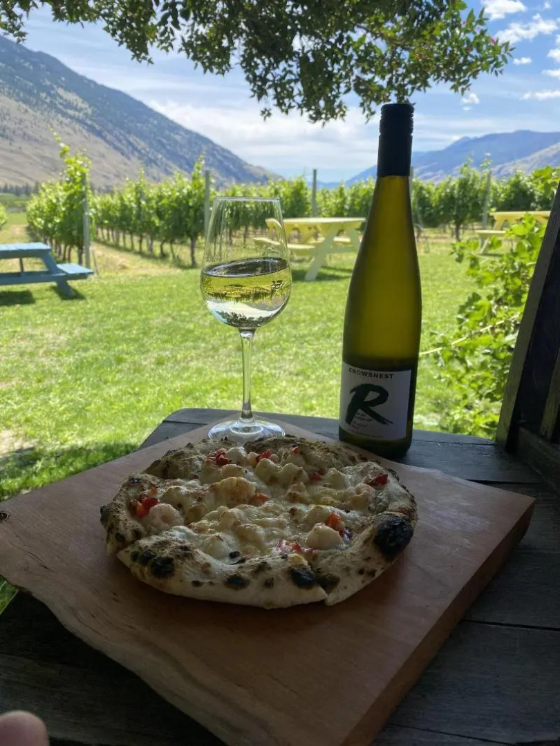 Crowsnest Vineyards Guesthouse