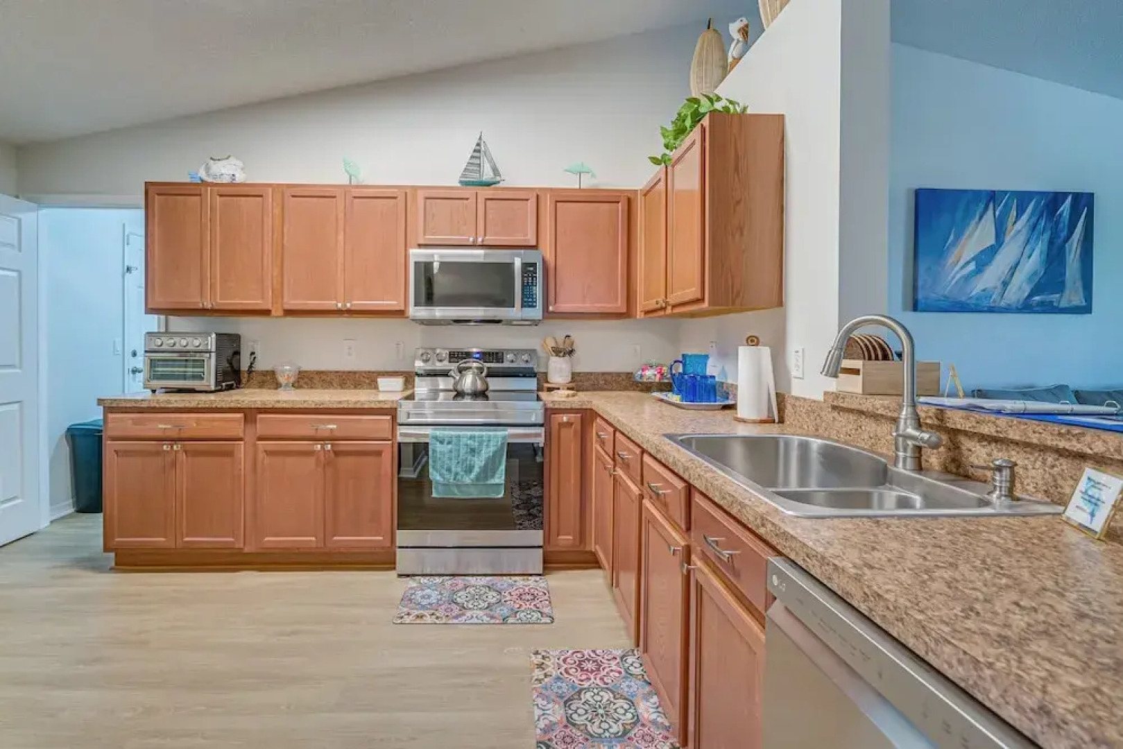 Citrus Springs Retreat w/ Grill & Screened Porch!