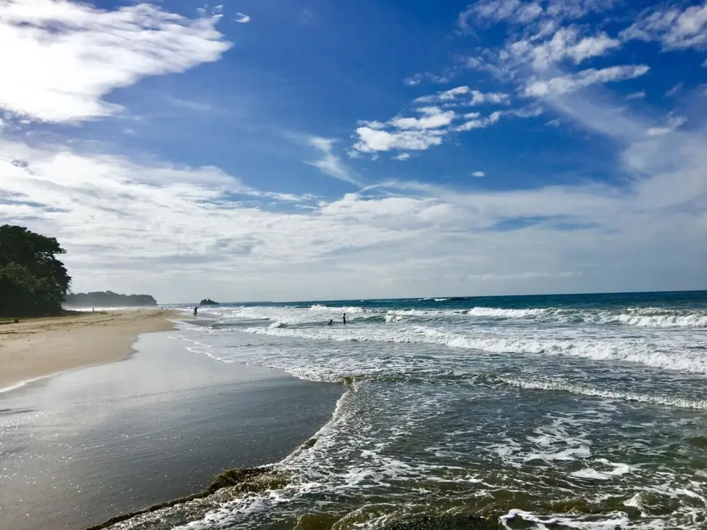 Gigi Brown Villa Frida Puerto Viejo