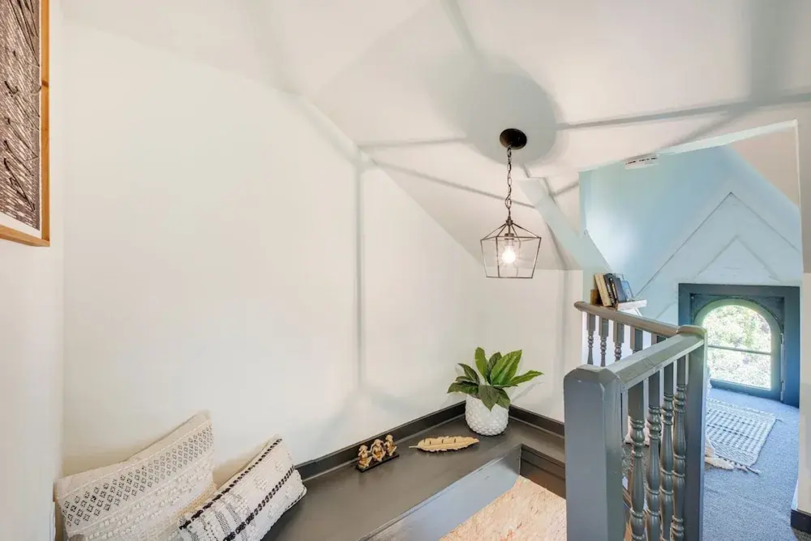 Chic & Historic Apartment ~ 6 Mi to Louisville!