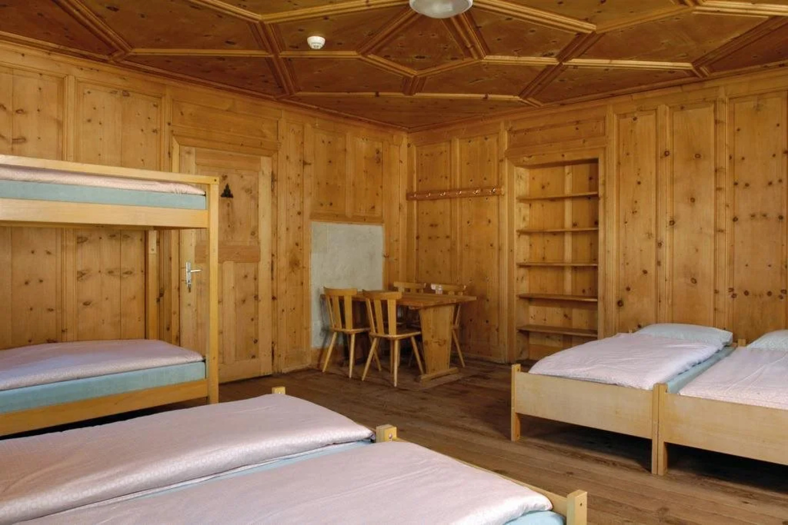 Youth Hostel Sta-Maria