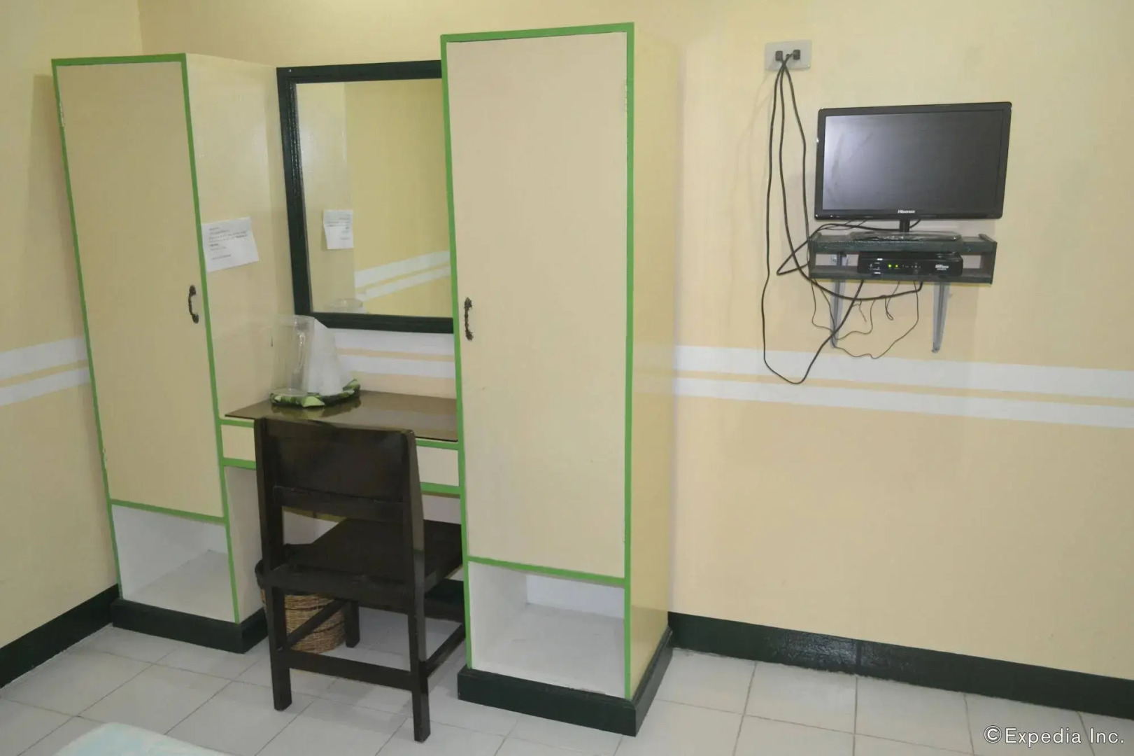 Family Country Hotel & Convention Center