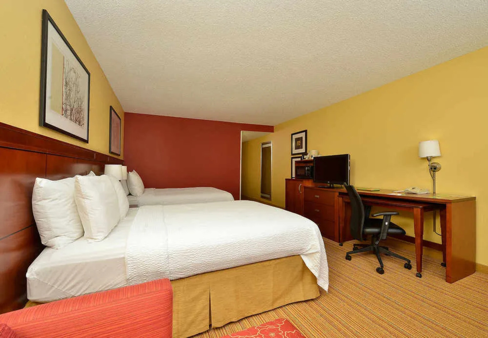 Courtyard Bentonville