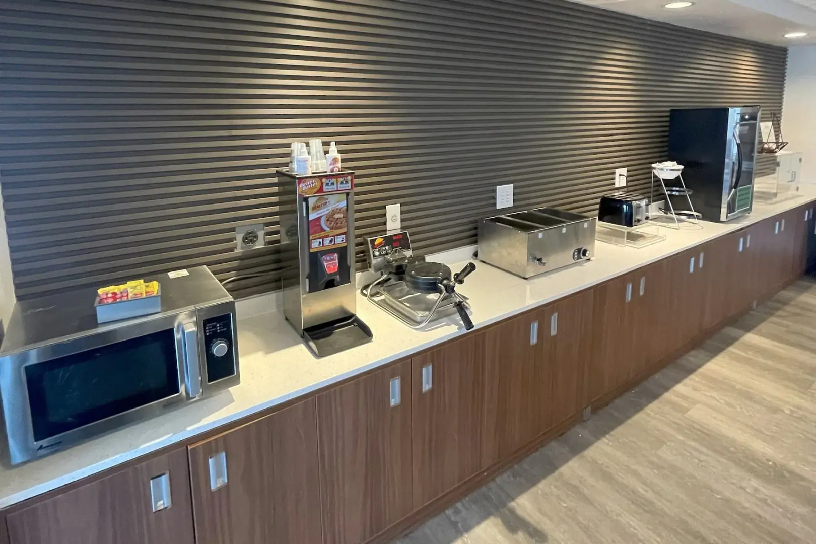 Wingate by Wyndham Dublin Near Claytor Lake State Park