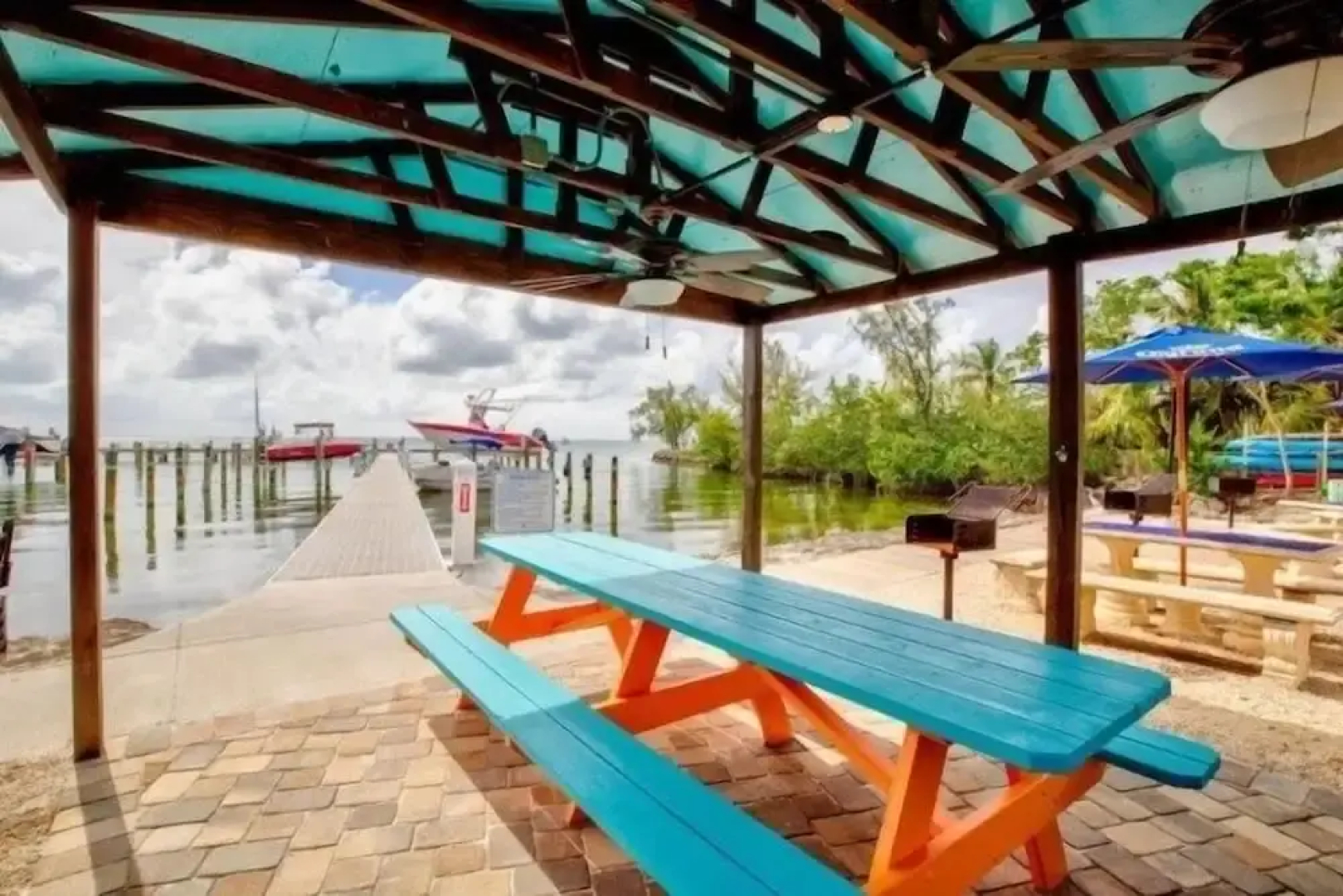 End Unit With Ocean Views And Juliet Balcony. 2 Bedroom Condo by RedAwning