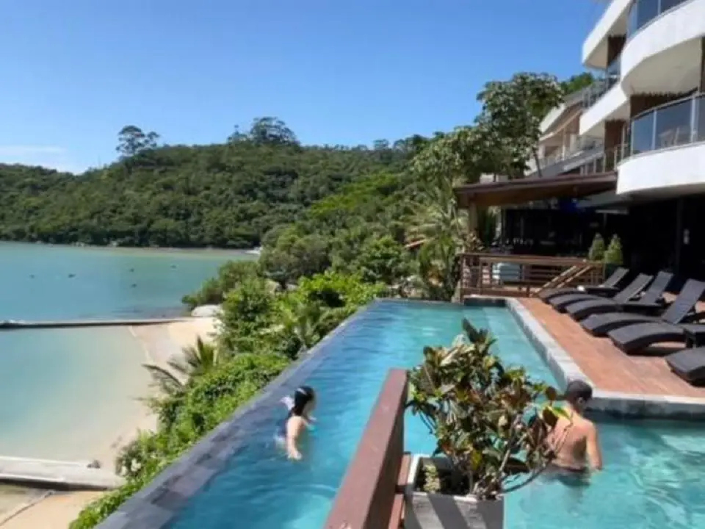 Caixa D'aço Exclusive Hotel