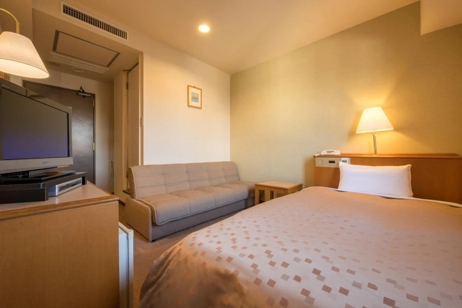 Pacific Hotel Shiroishi