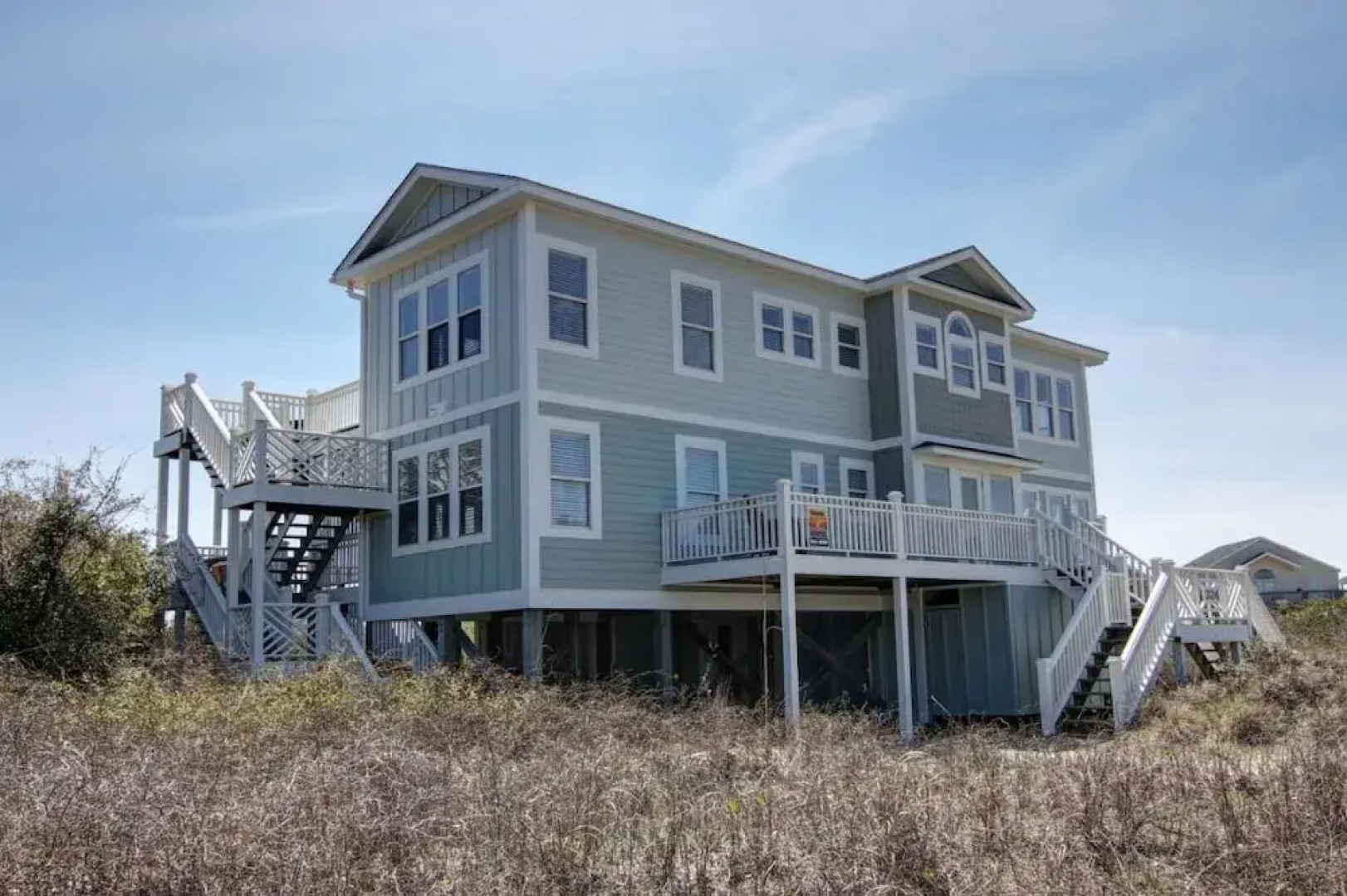 Dune Escape 5 Bedroom Home by RedAwning