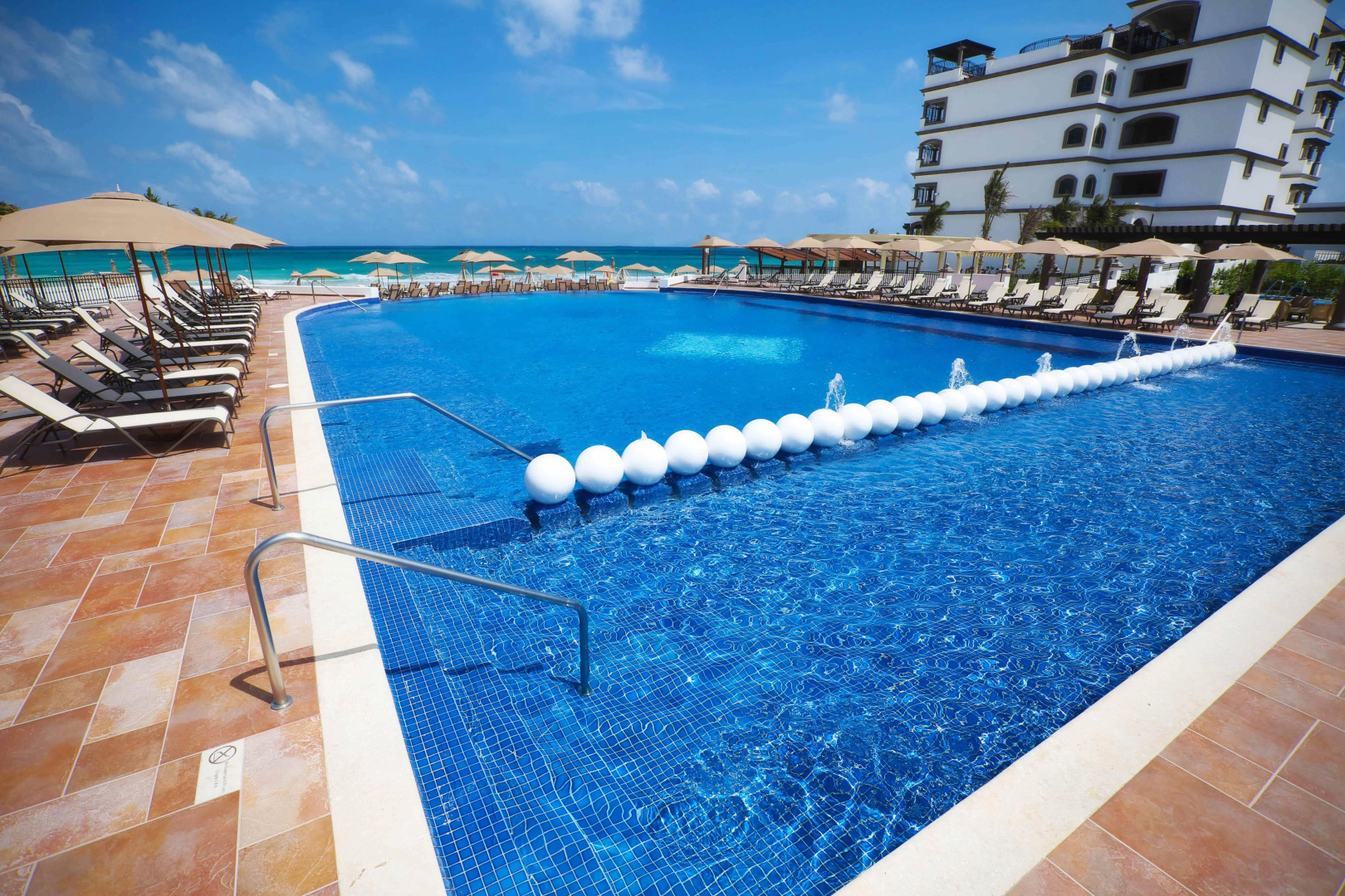 Grand Residences Riviera Cancún All Inclusive
