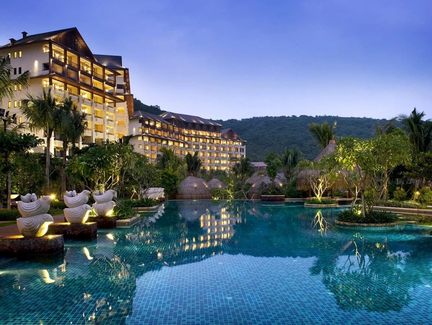 Shixishu Jianguo Yalong Bay Resort Hotel