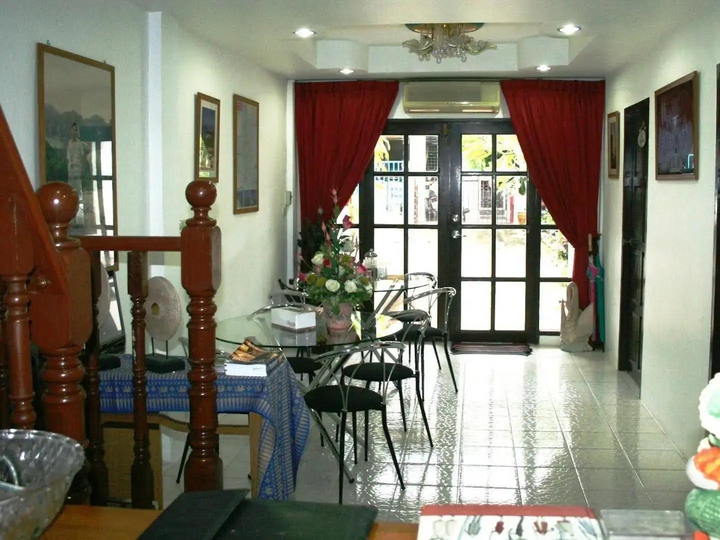 Summer Breeze Inn Hotel