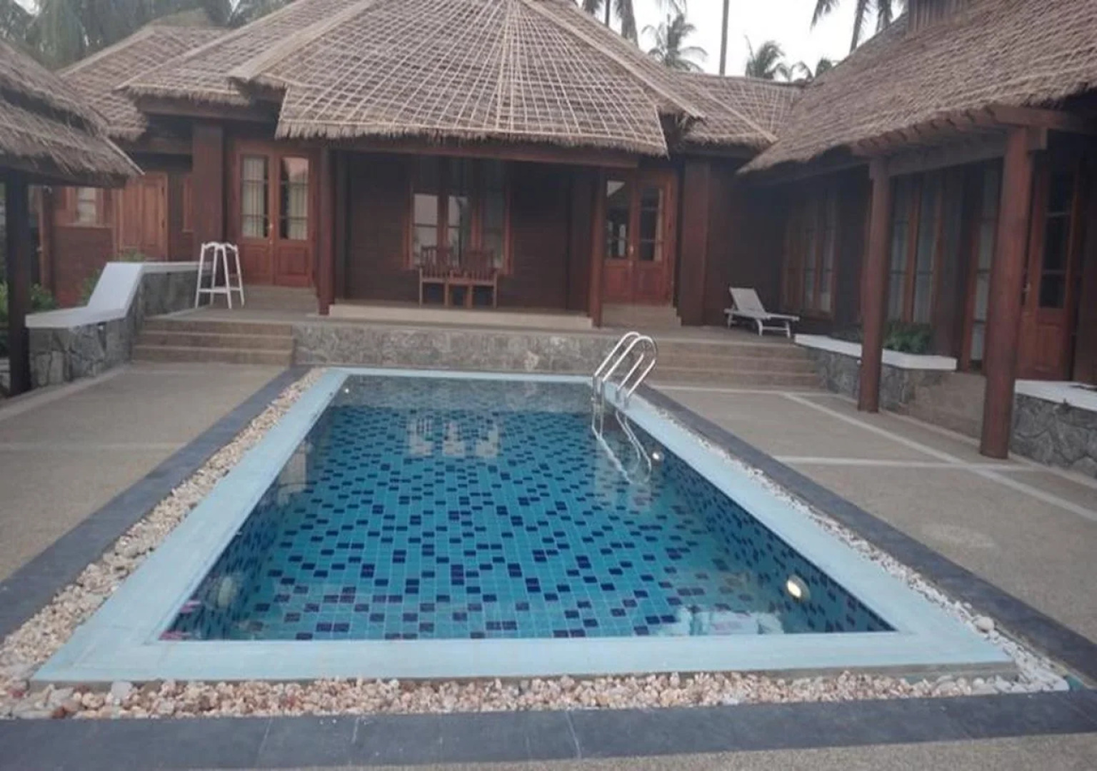 Central Hotel Ngwe Saung