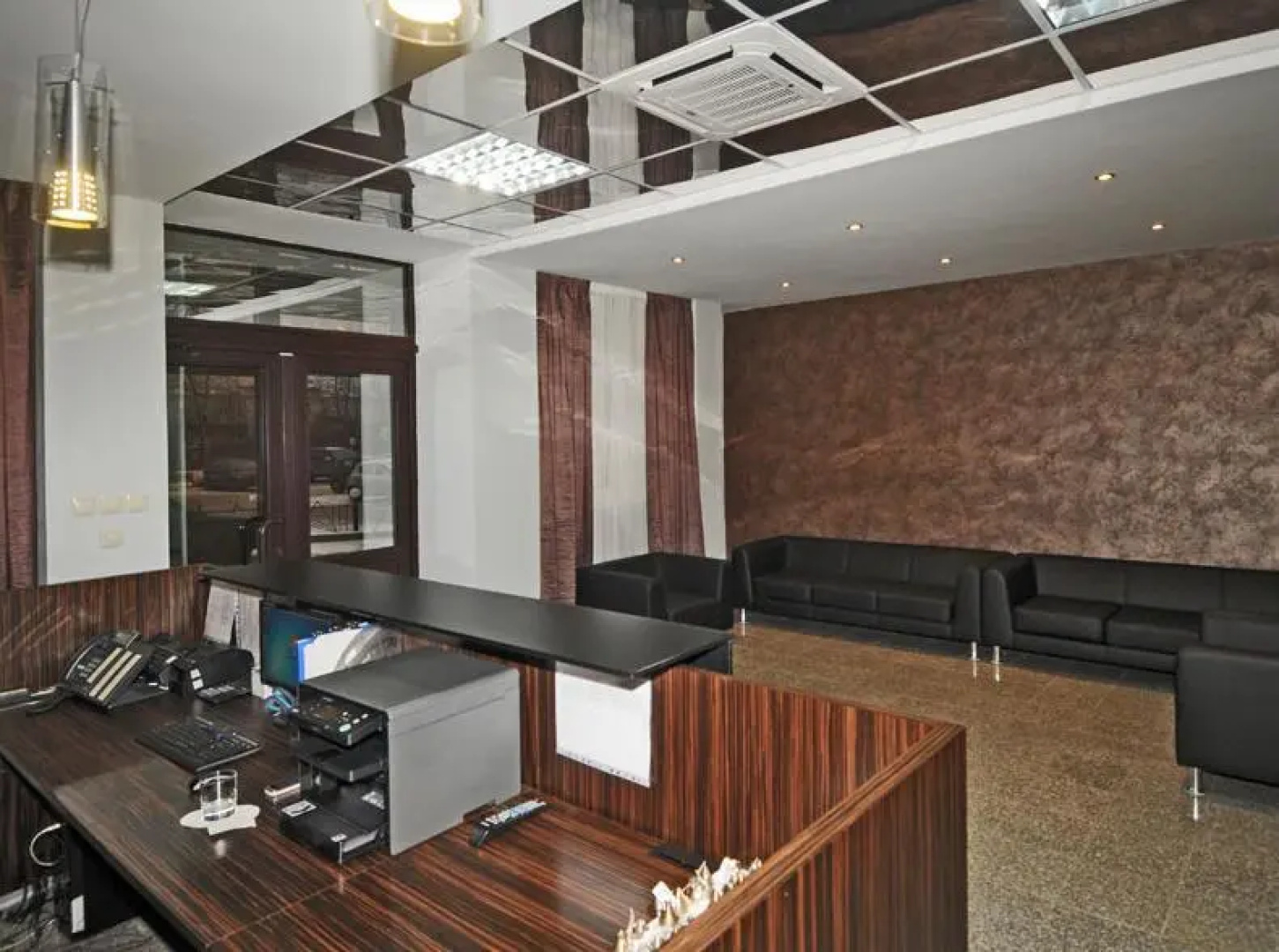 Seven hills hotel