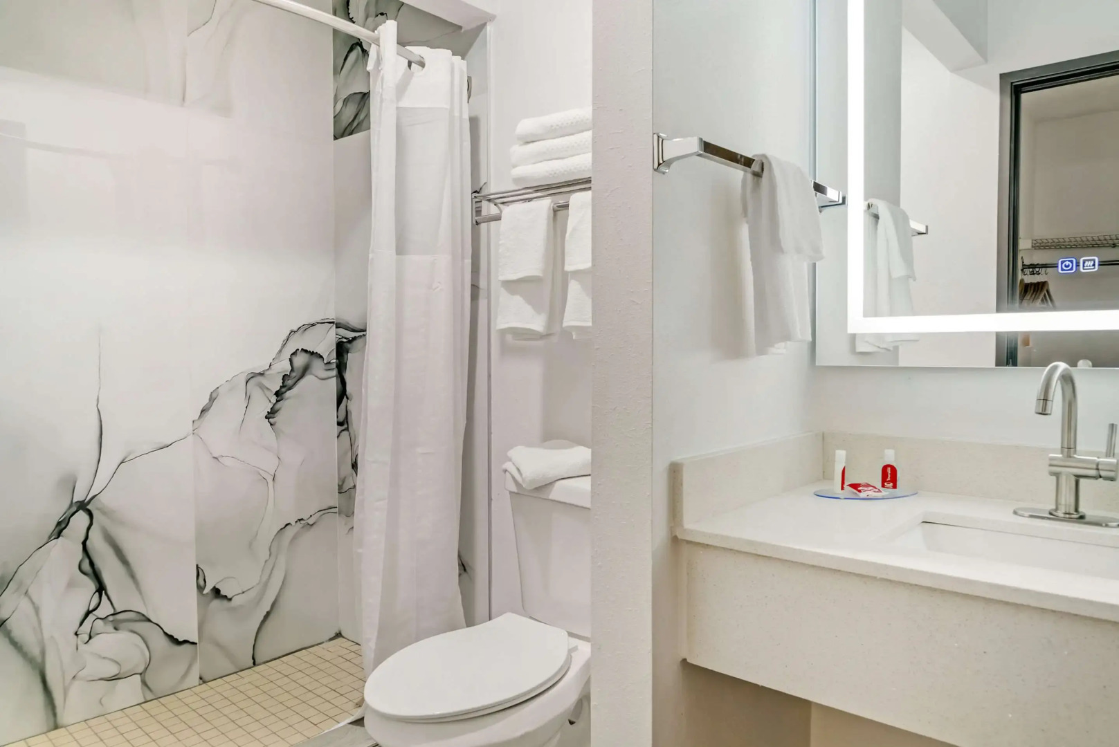 Econo Lodge Traverse City South