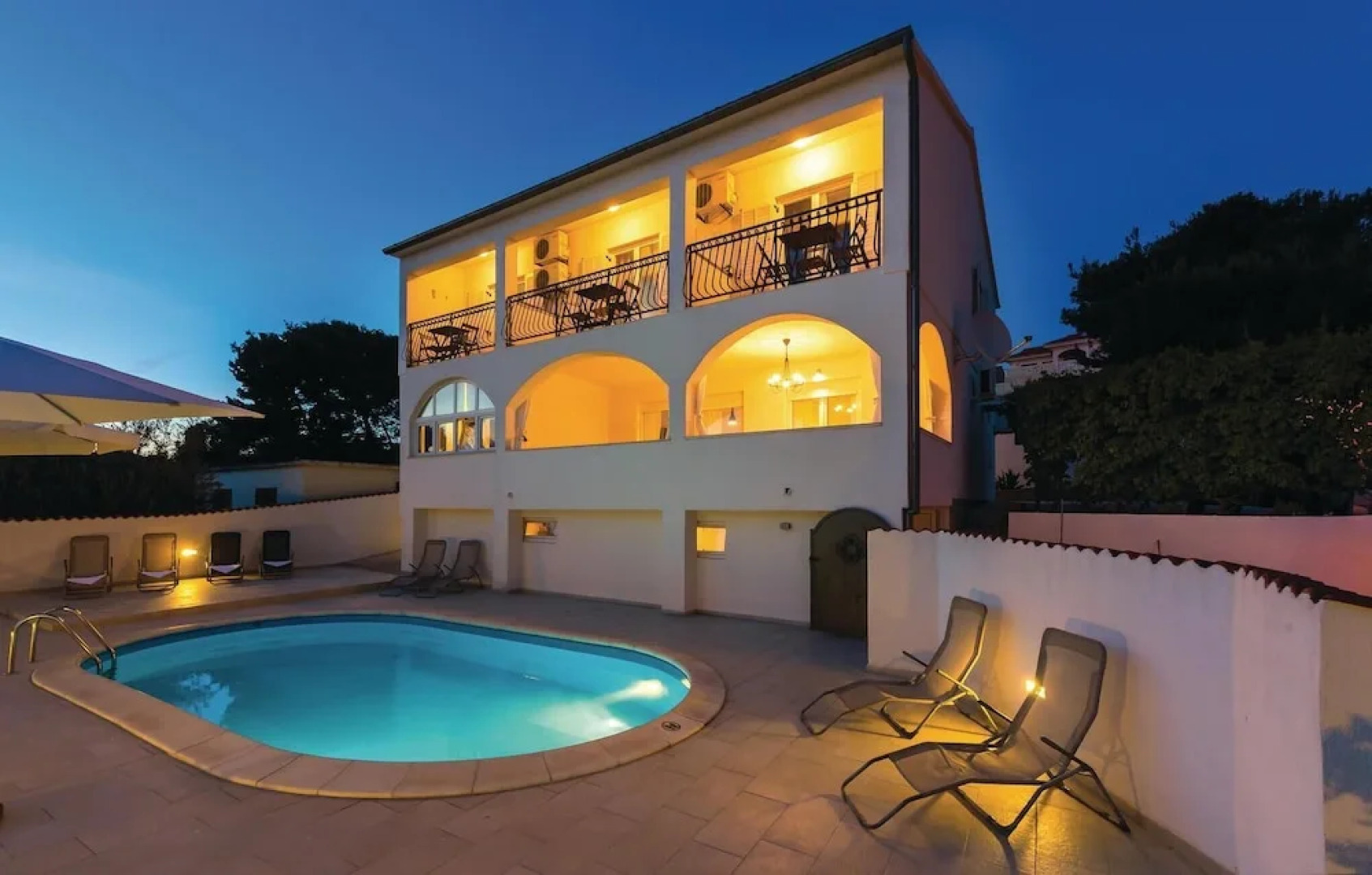 Stunning Home in Primosten With Wifi and 5 Bedrooms