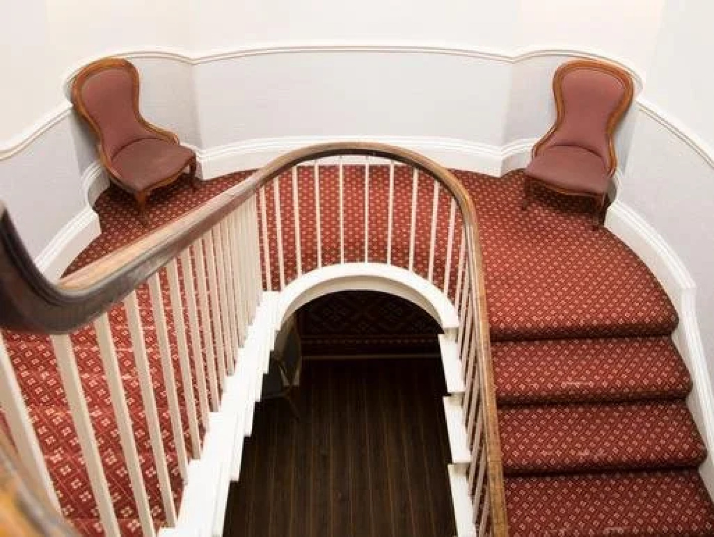 Mansfield Manor Hotel