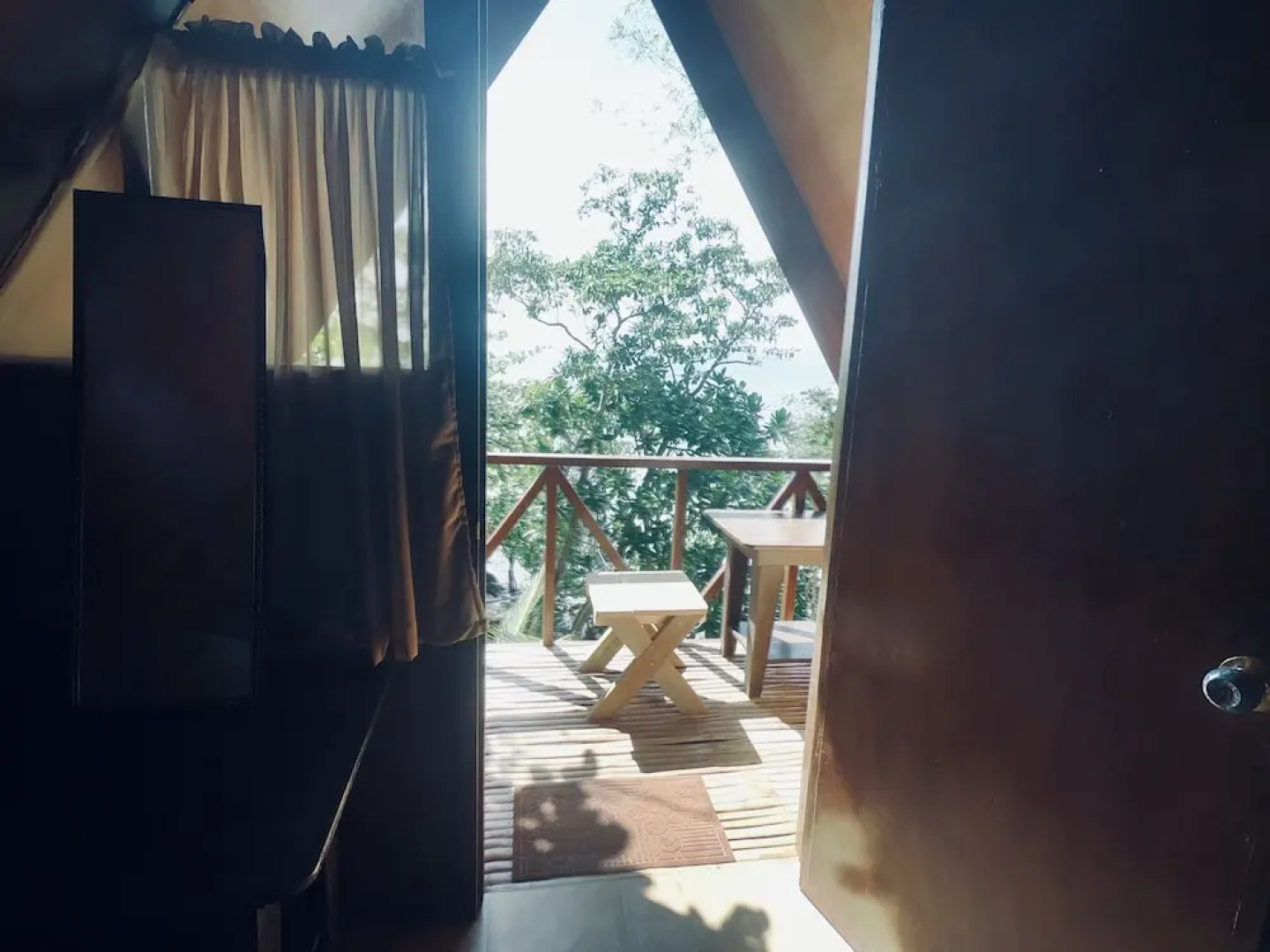 Cocovana Beach Resort - Hostel - Adults Only