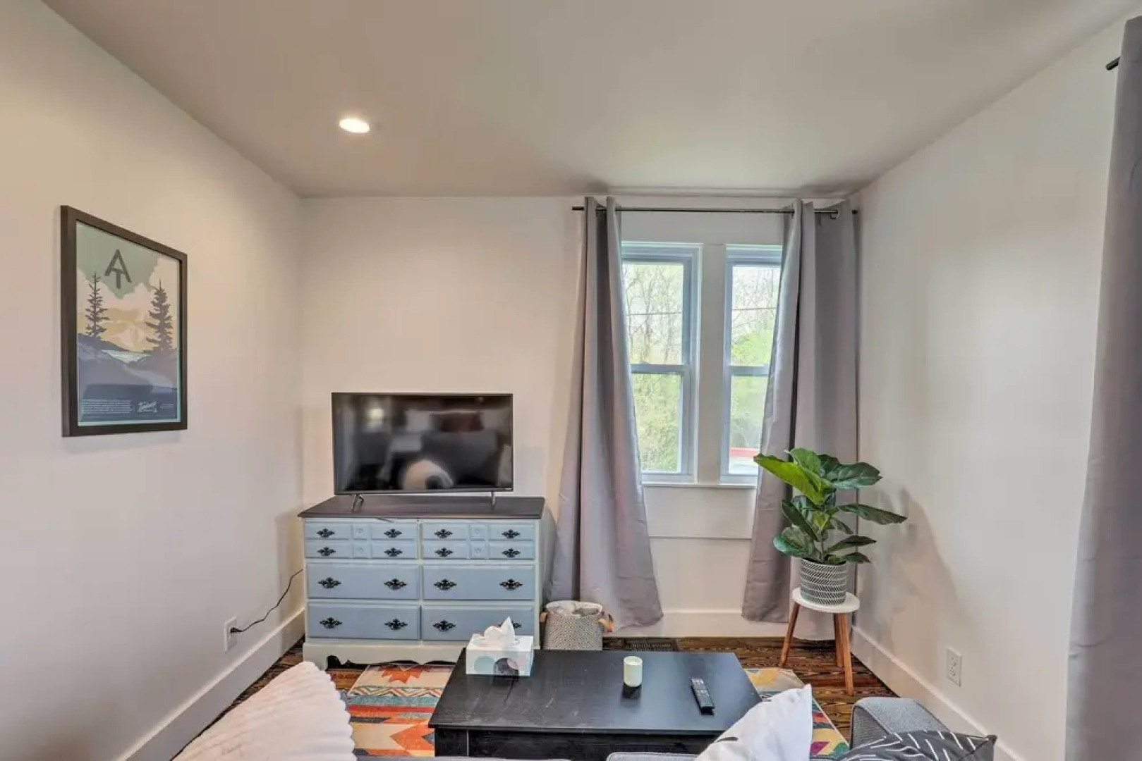 Weaverville Studio ~ 9 Mi to Dtwn Asheville!