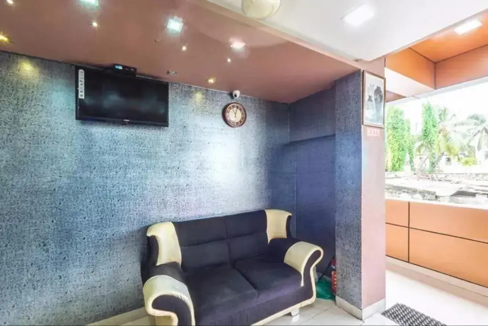 Golden Paying Guest House