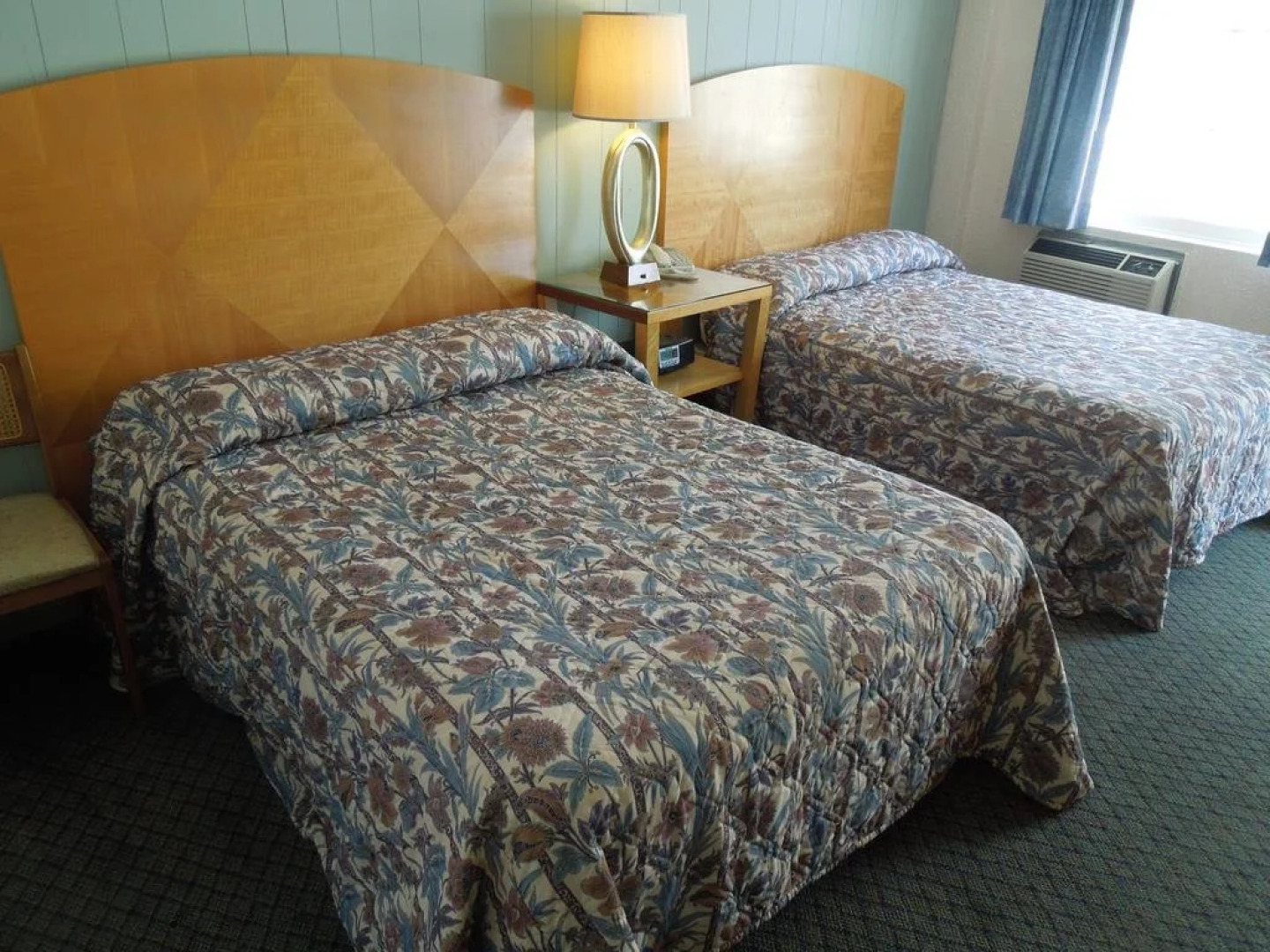 Sand Castle Motel & Restaurant