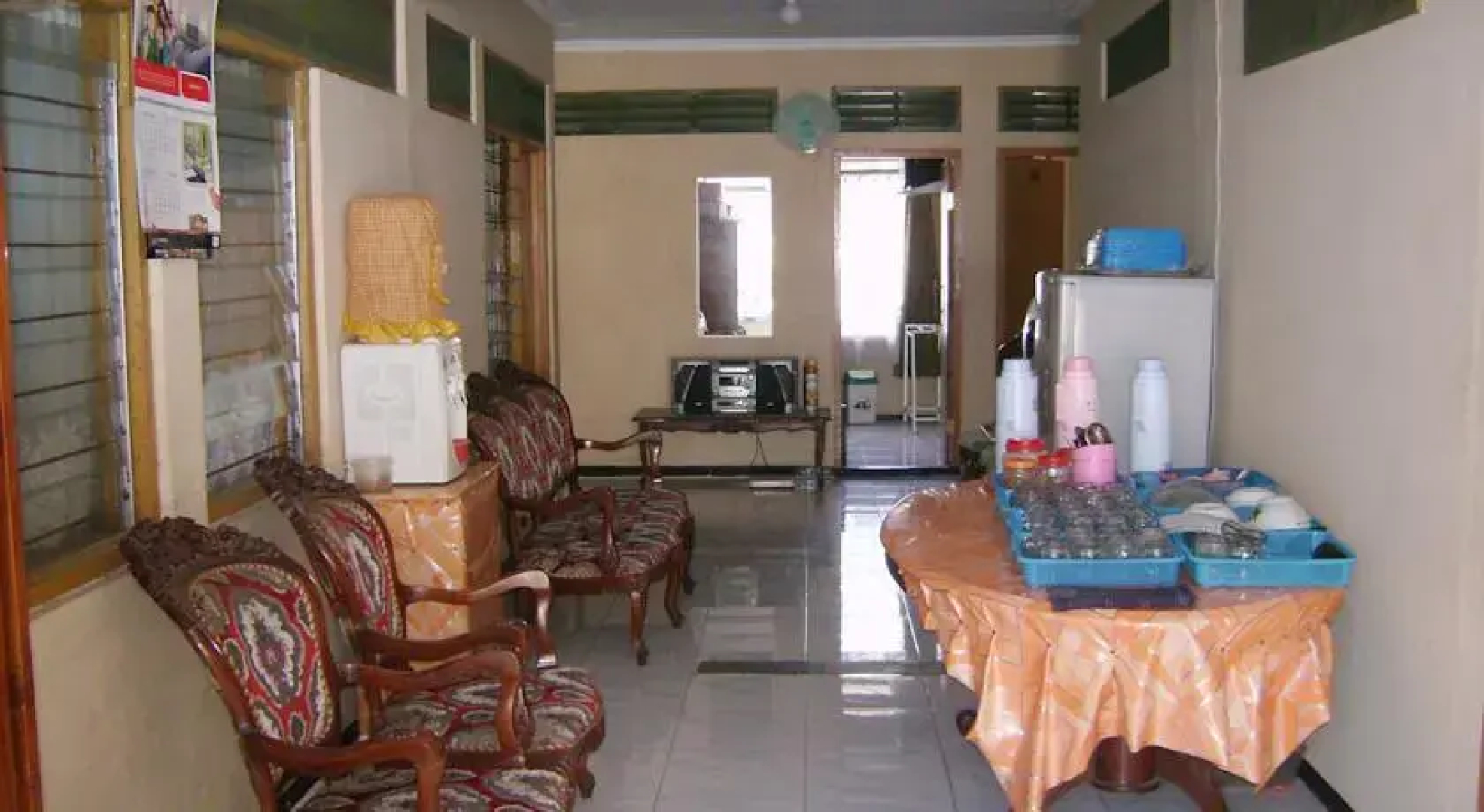 DR Sutomo 44 Homestay