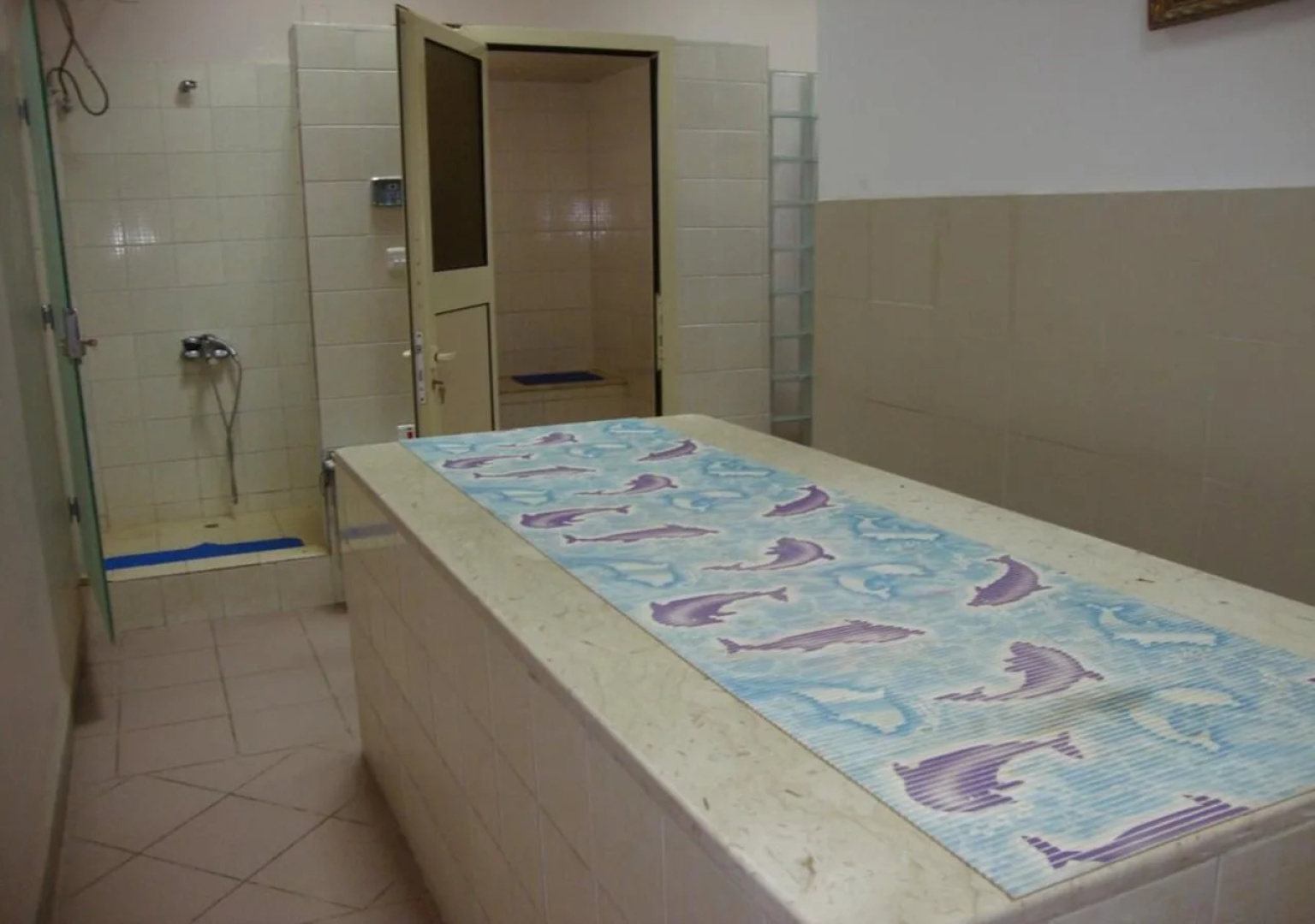 Al Qwafil Suites