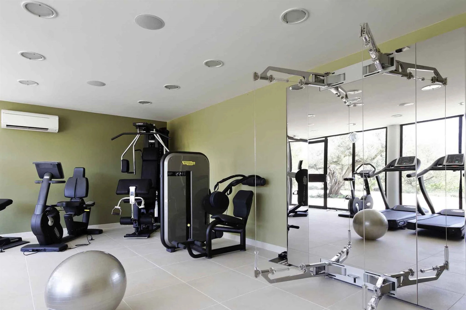 Mercure Brignoles Golf De Barbaroux