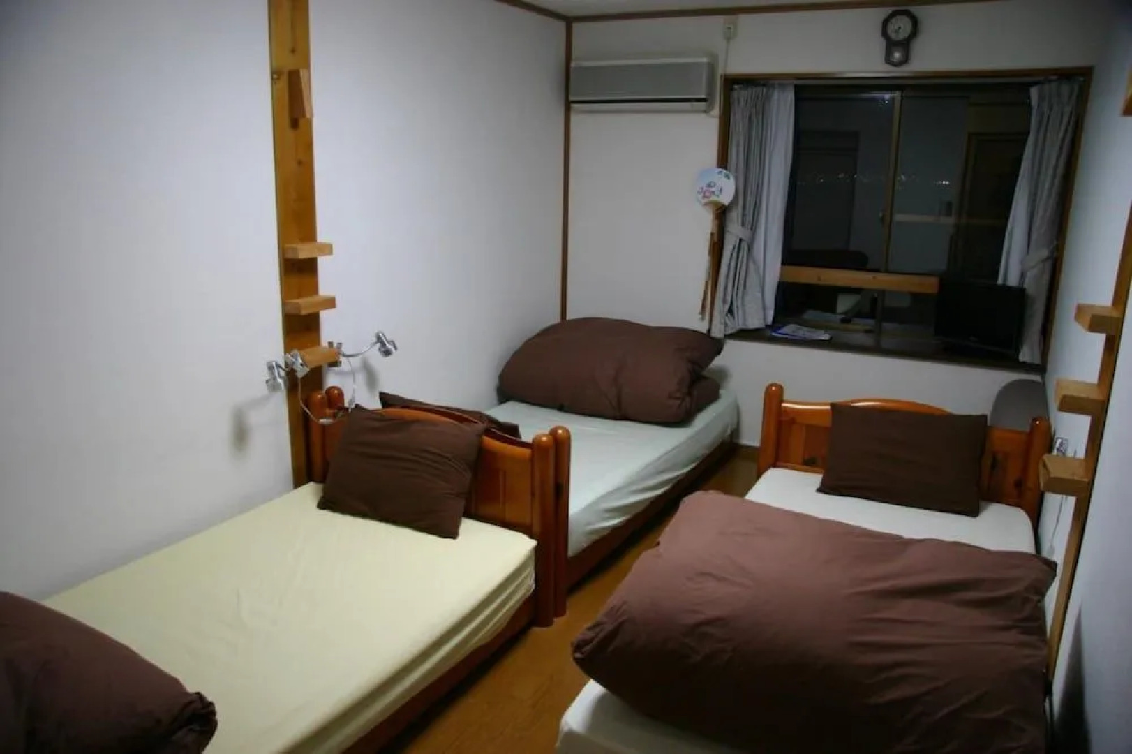 Youth Guest House ATOMA - Hostel