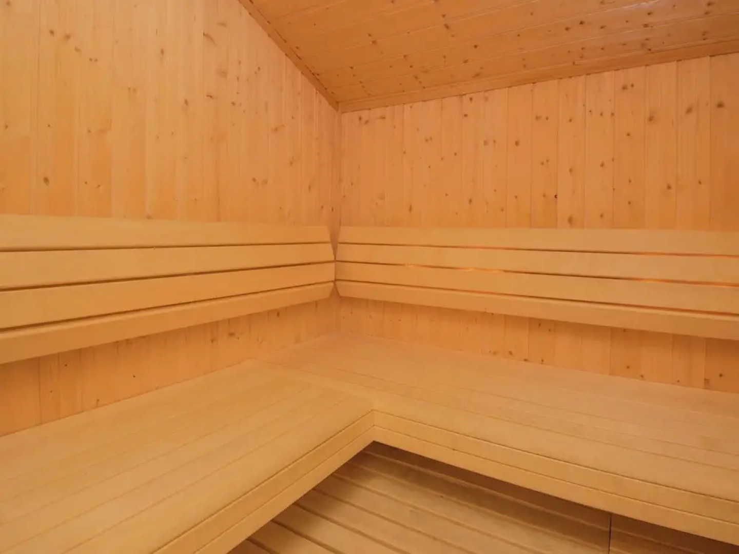 Beautiful Chalet in Saint-gervais-les-bains With Sauna