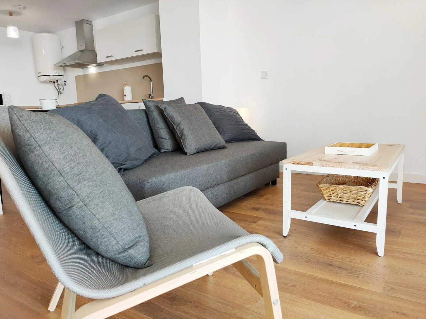 Global Properties, Moderno apartamento con terraza y vistas al mar