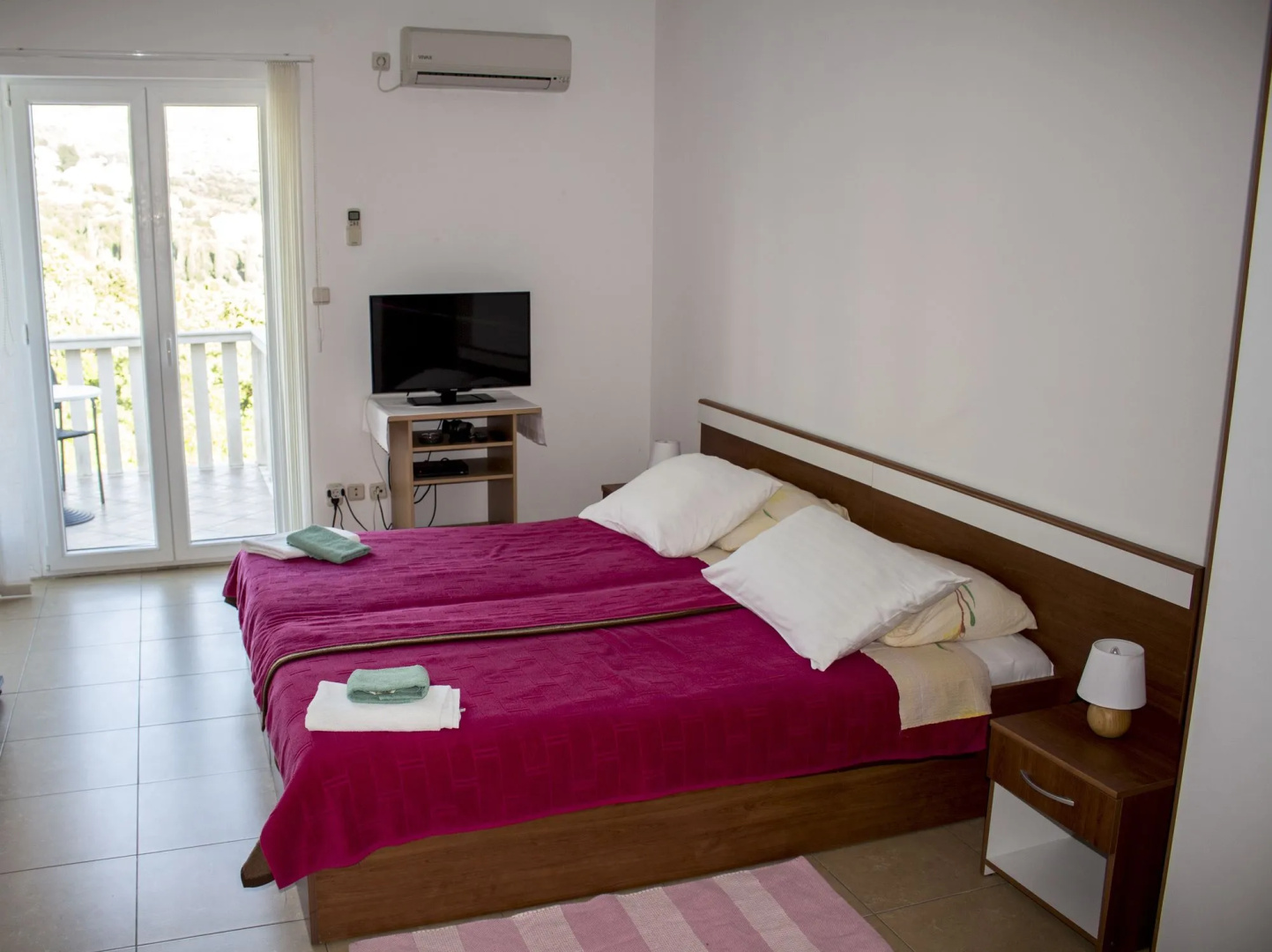 Apartments Lira