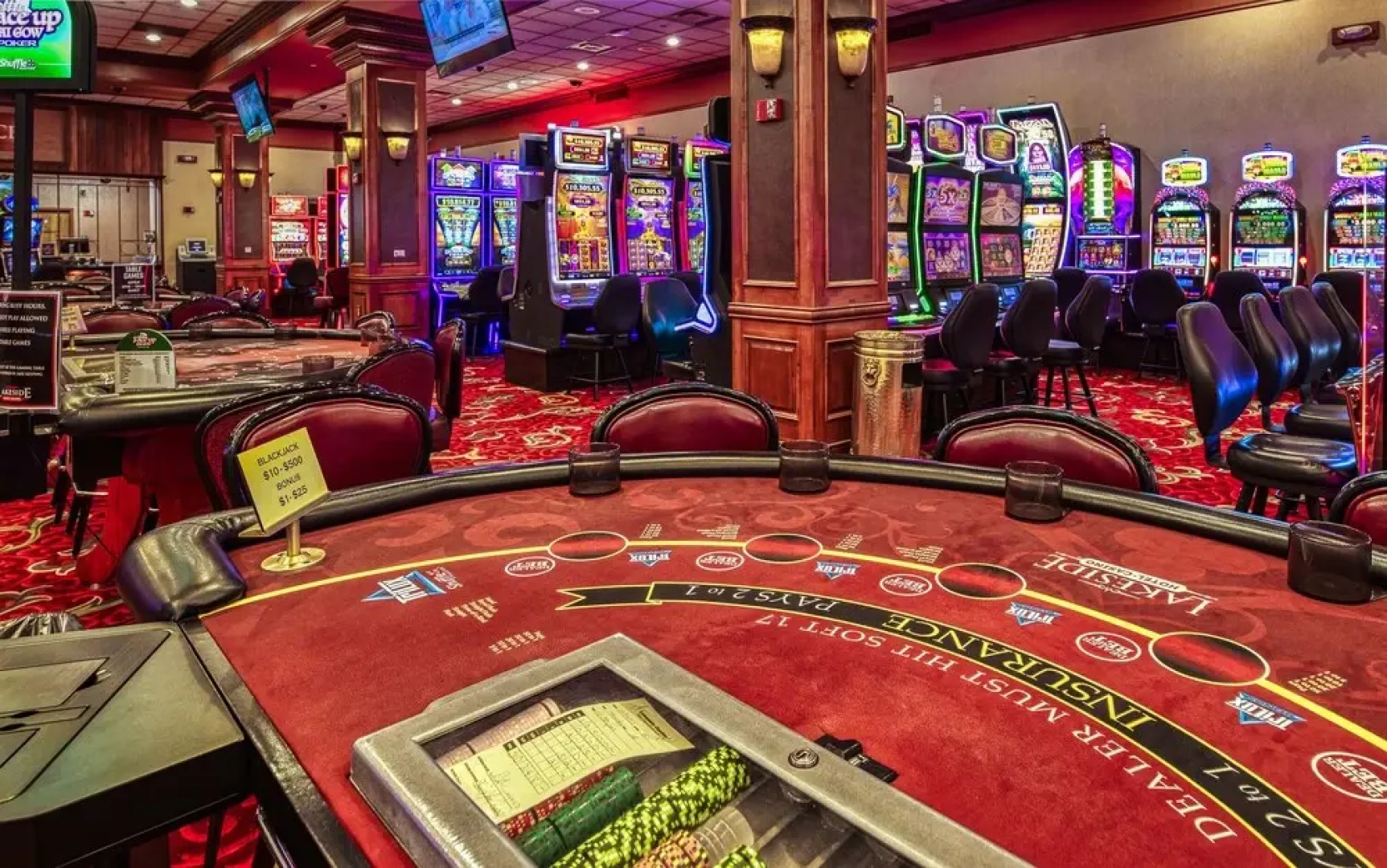 Lakeside Hotel Casino