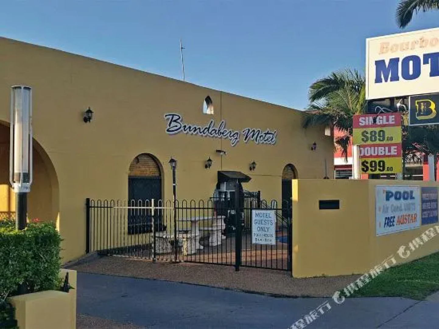 Bourbong Street Motel