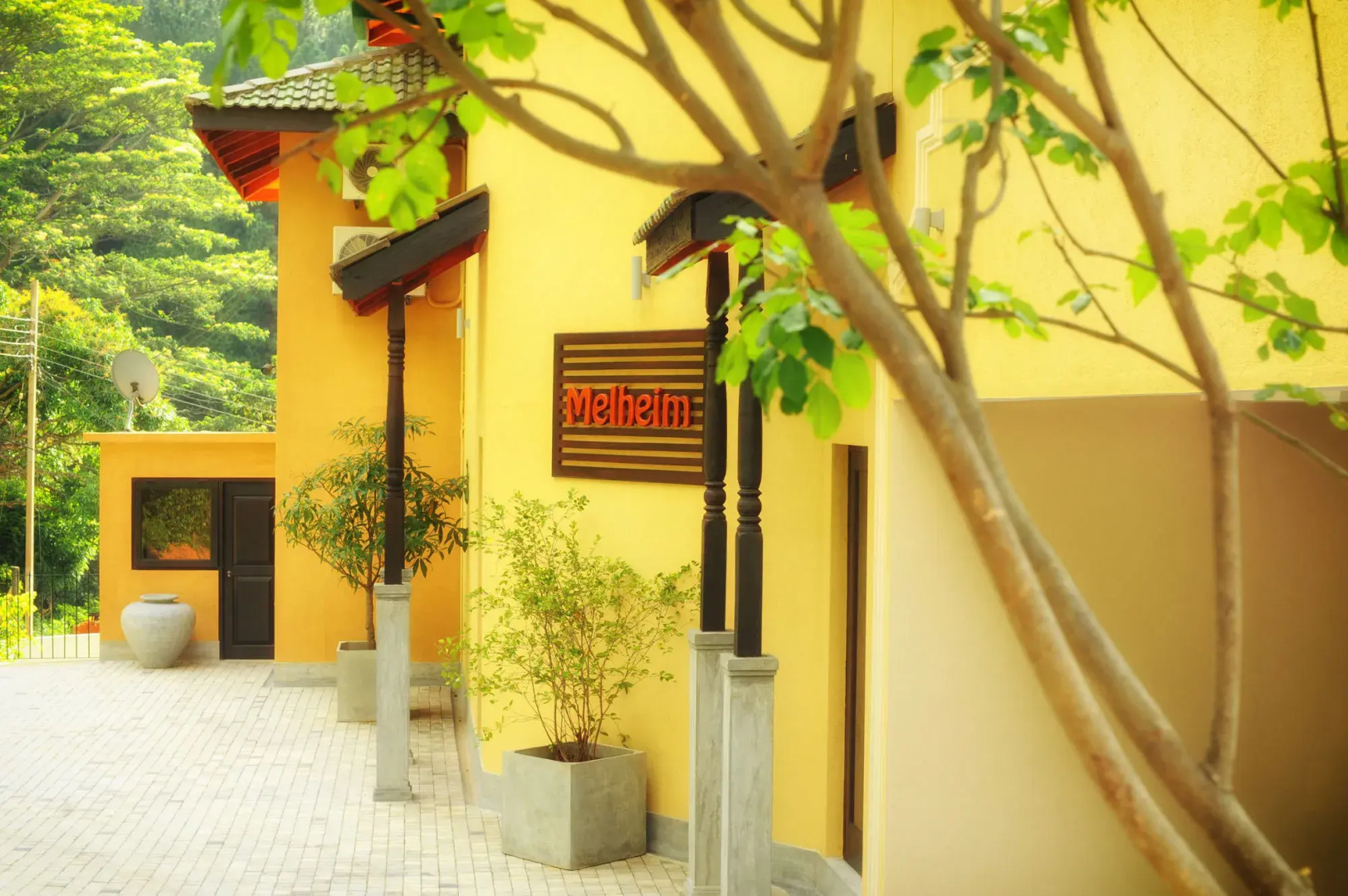 Отель Melheim Kandy Villas
