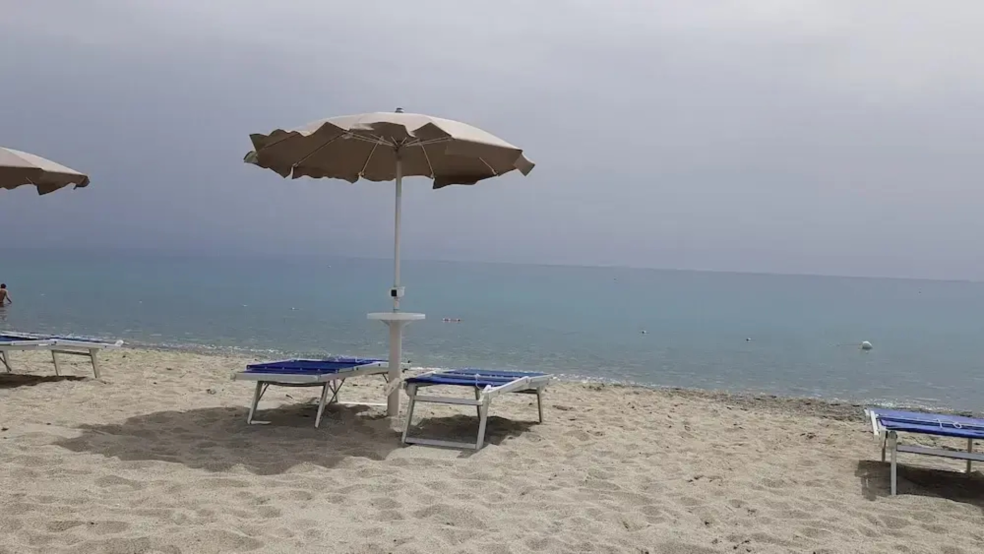 Romantic Beachfront Getaway