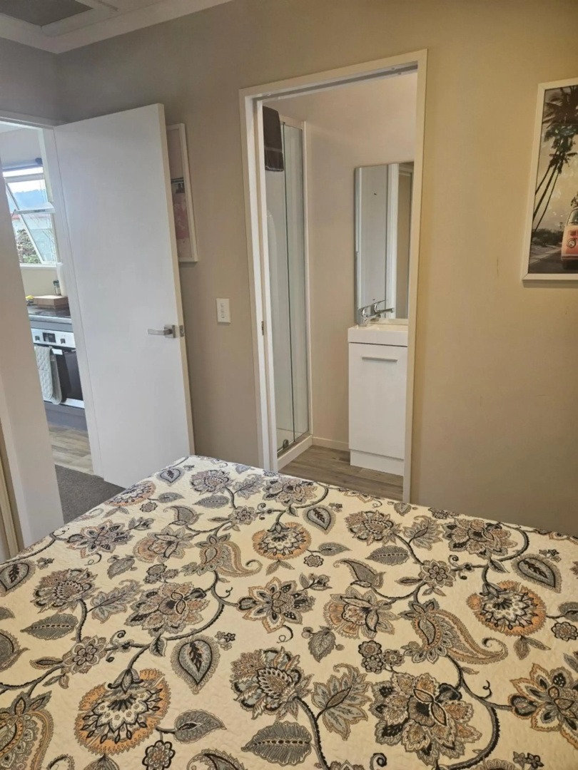 Misty Peaks Guesthouse