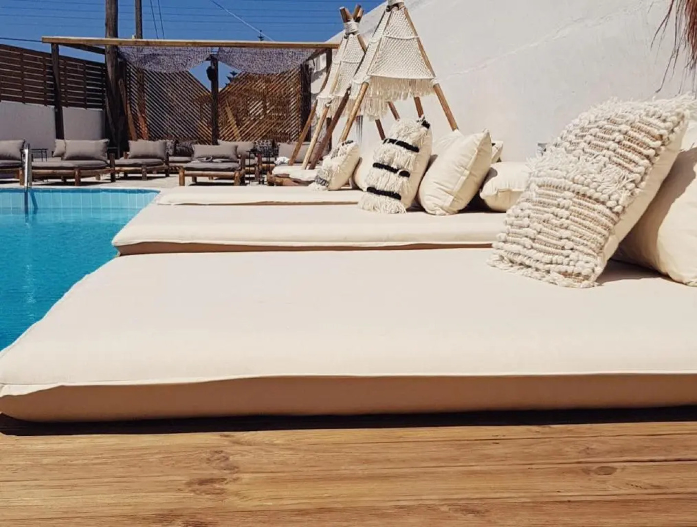 Mira Living Concept Suites Adults Only