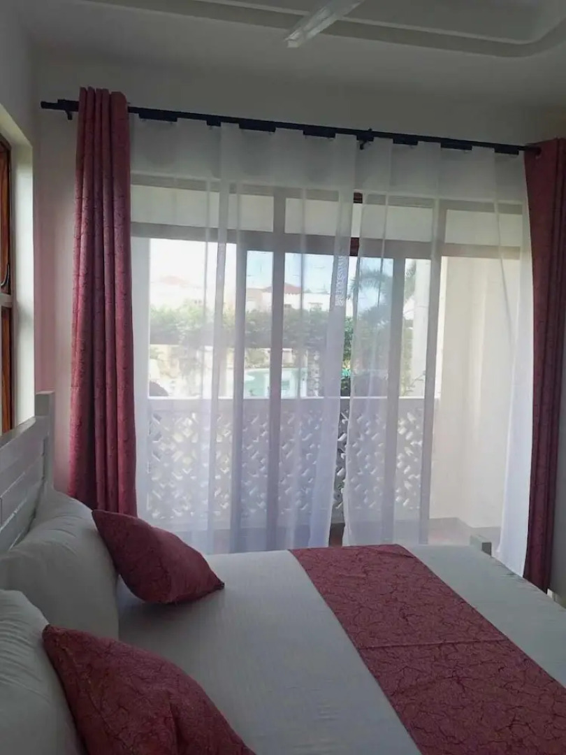 Lux Suites La Vida Sultan Palace Homes