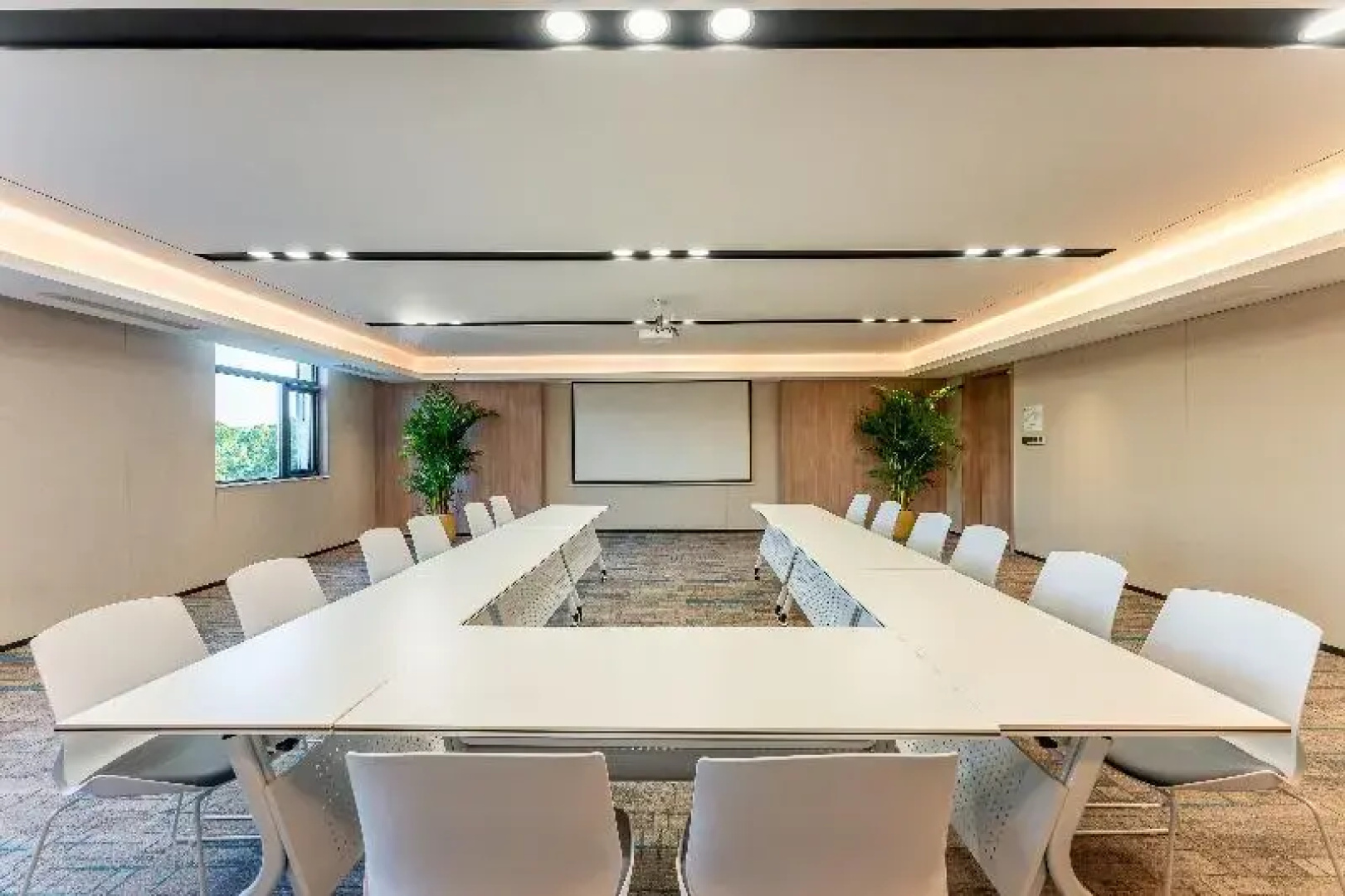 Holiday Inn Express Luoyang Longmen