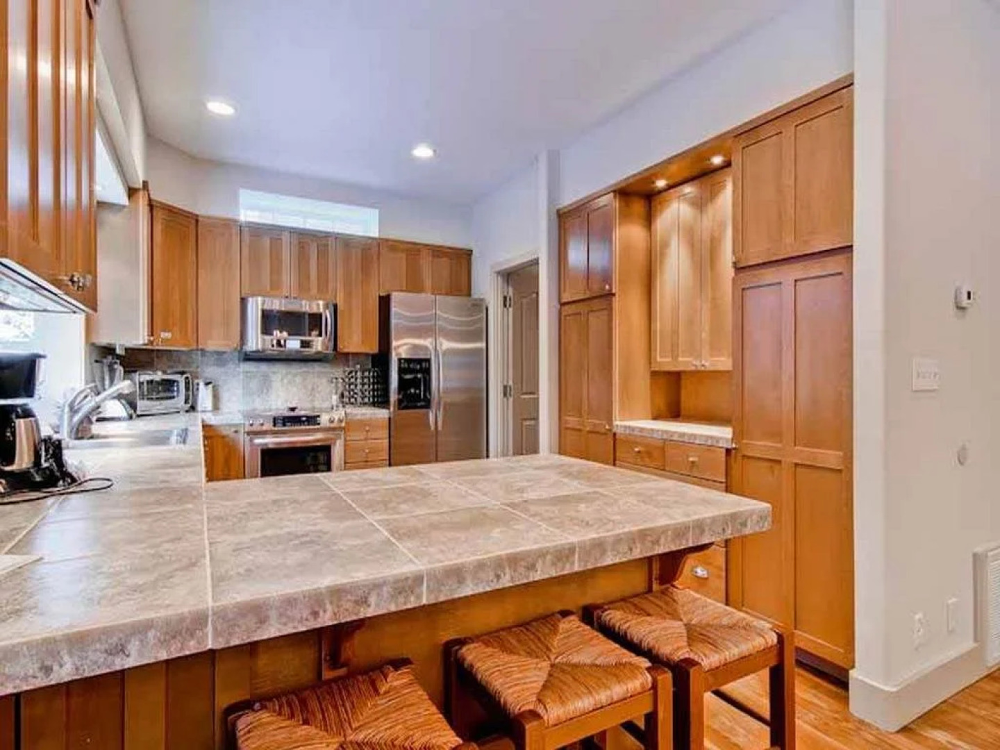 Yeagr Home Elkhorn by RedAwning