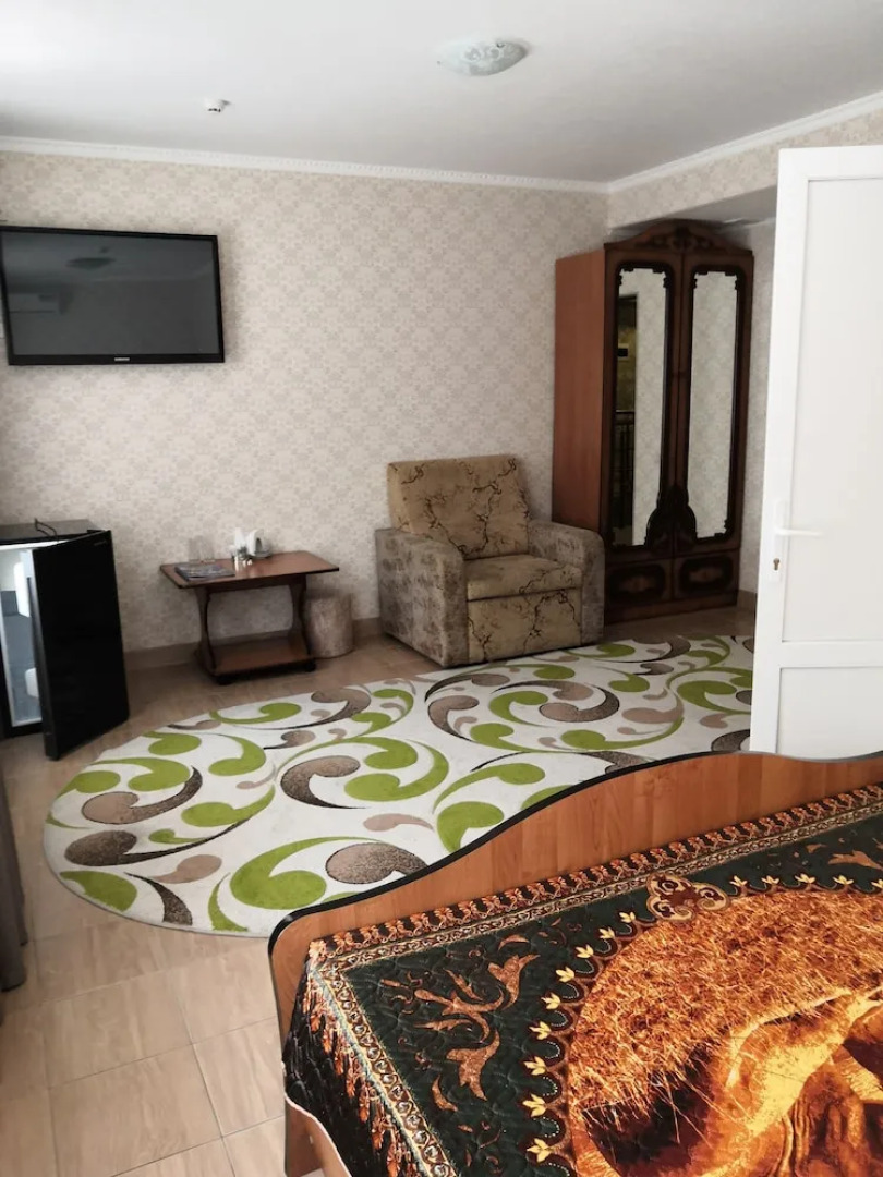 Restaurant and hotel complex «Corsica»