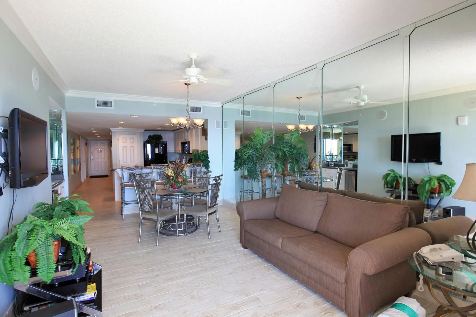 Majestic Beach Resort by Panhandle Getaways