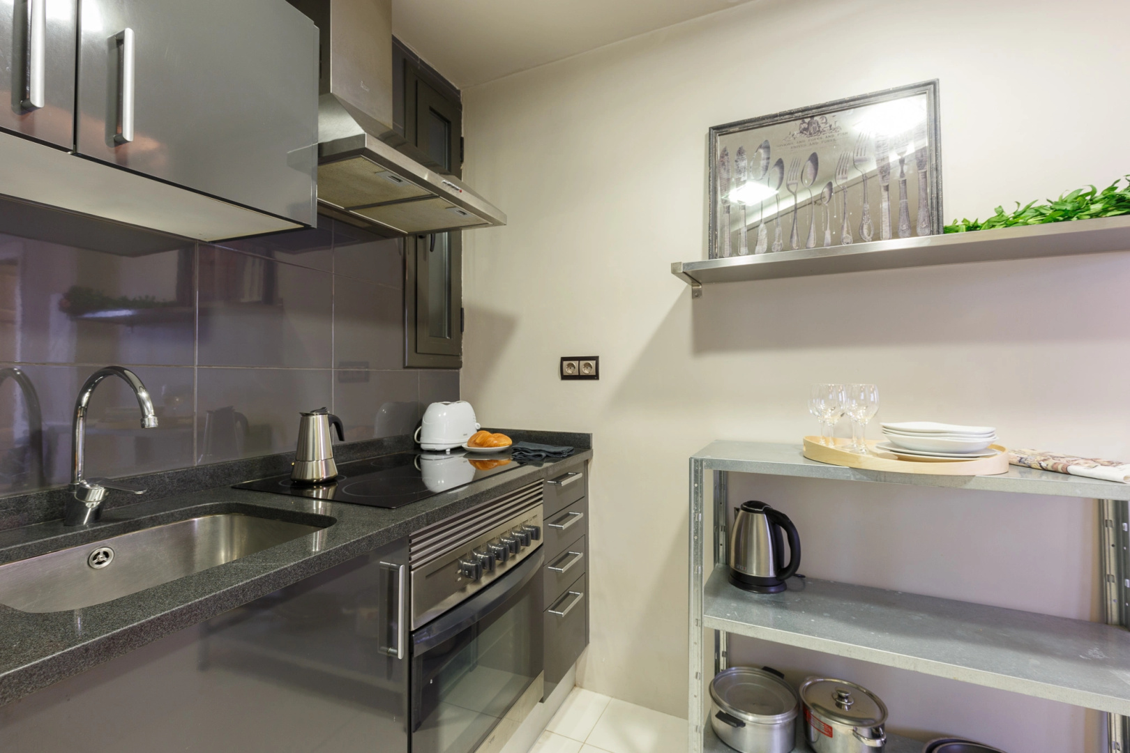 AinB Eixample-Miro Apartments