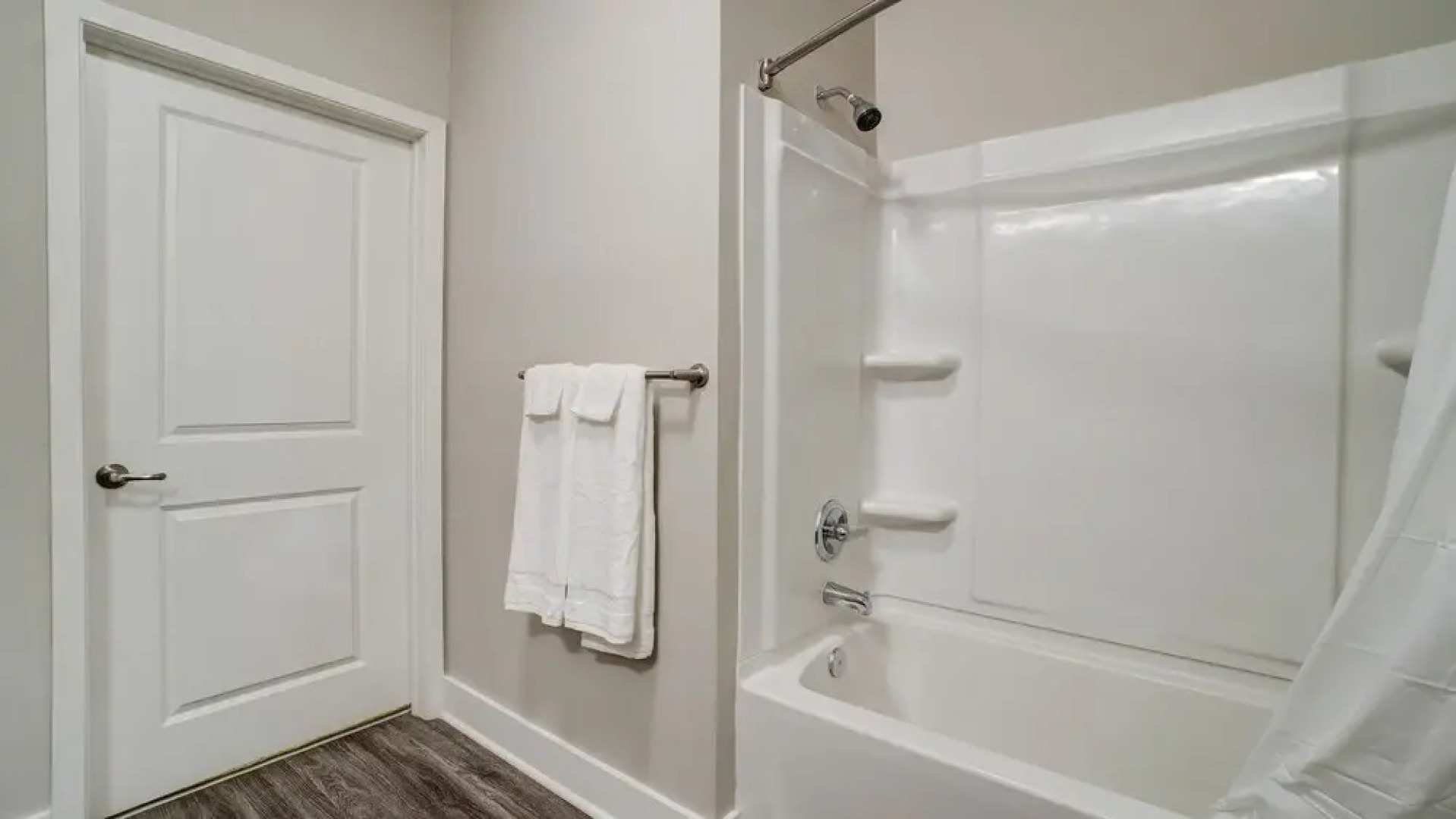 FRONTDESK Flats on 4th Apts Downtown Birmingham