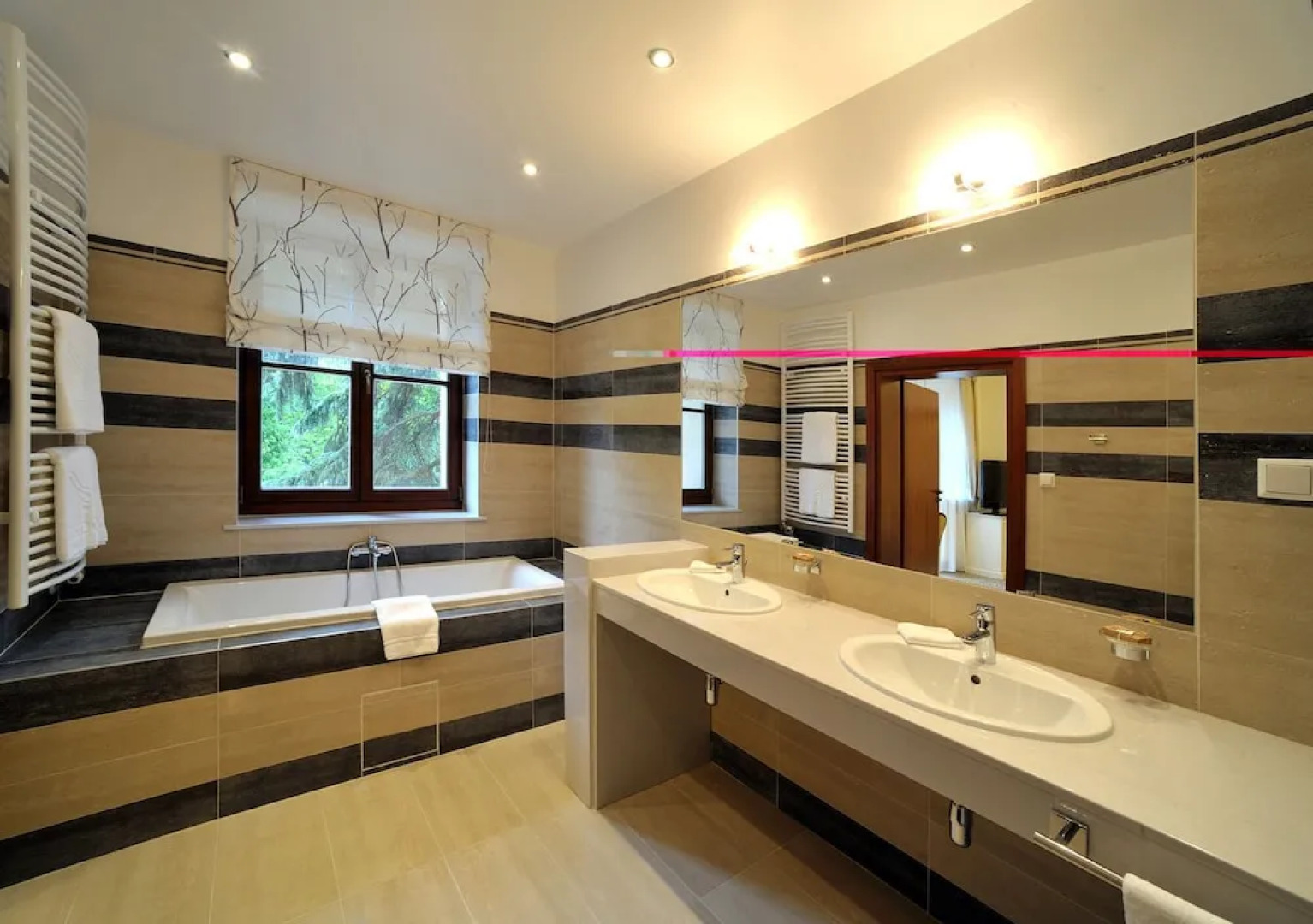 Las Woda Park Rekreacyjno-Biznesowy