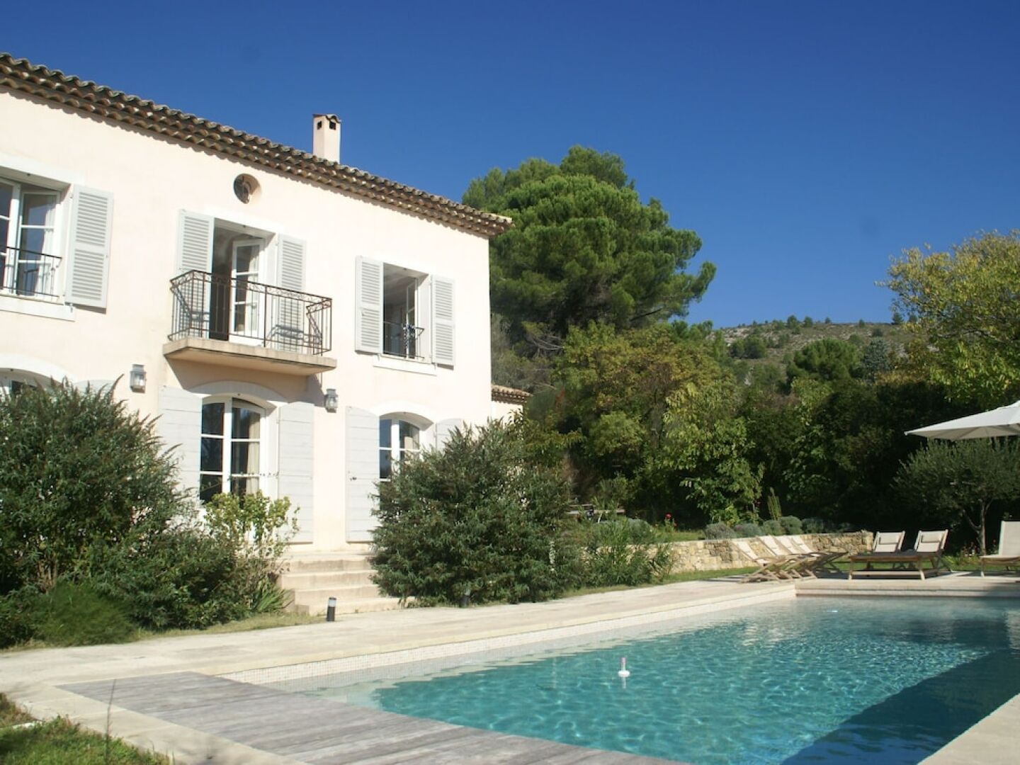 Atmospheric Villa in Pottery Town Salernes , Near Many Lovely Villages